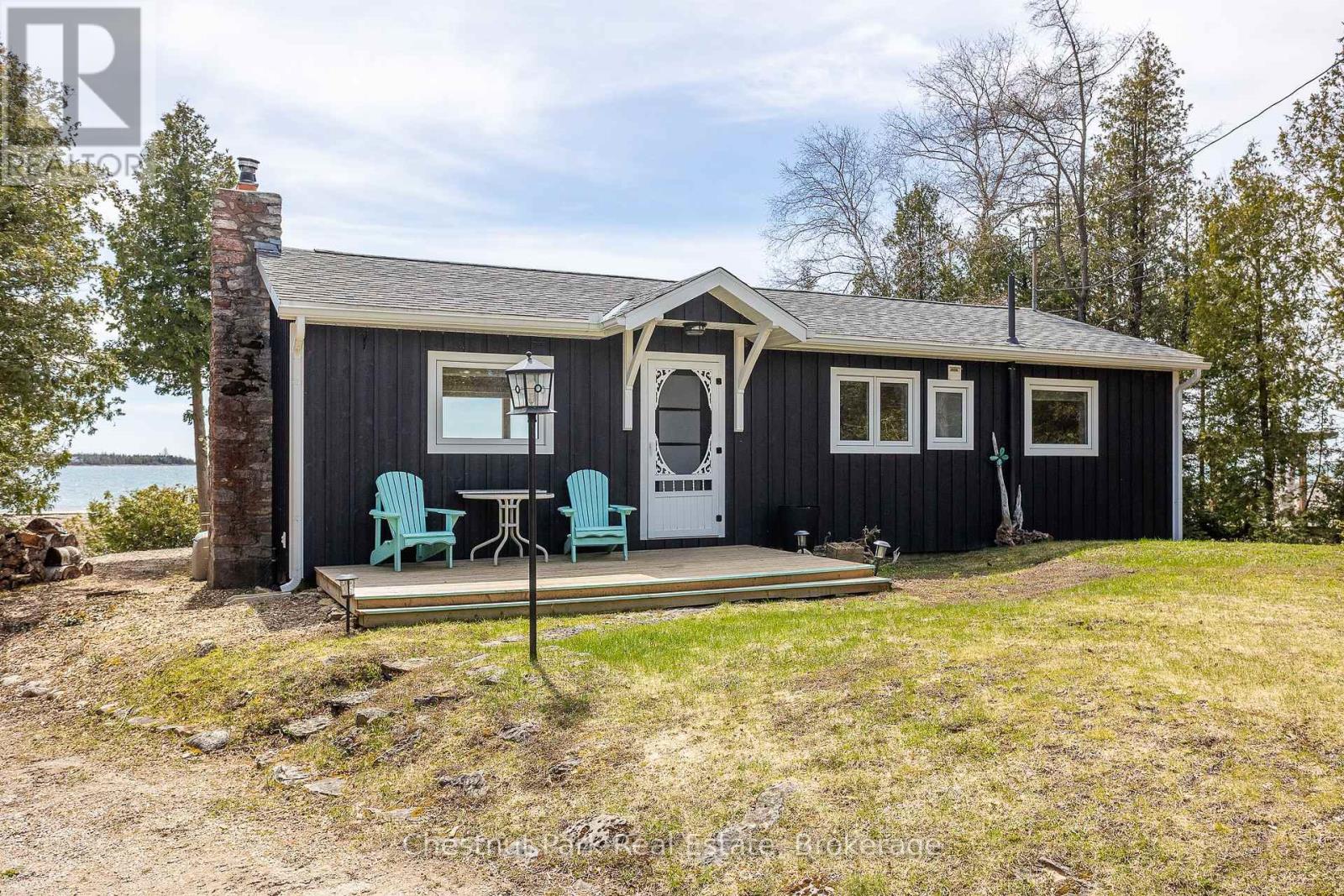 19 Indian Harbour Rd, Northern Bruce Peninsula, ON N0H 2R0
