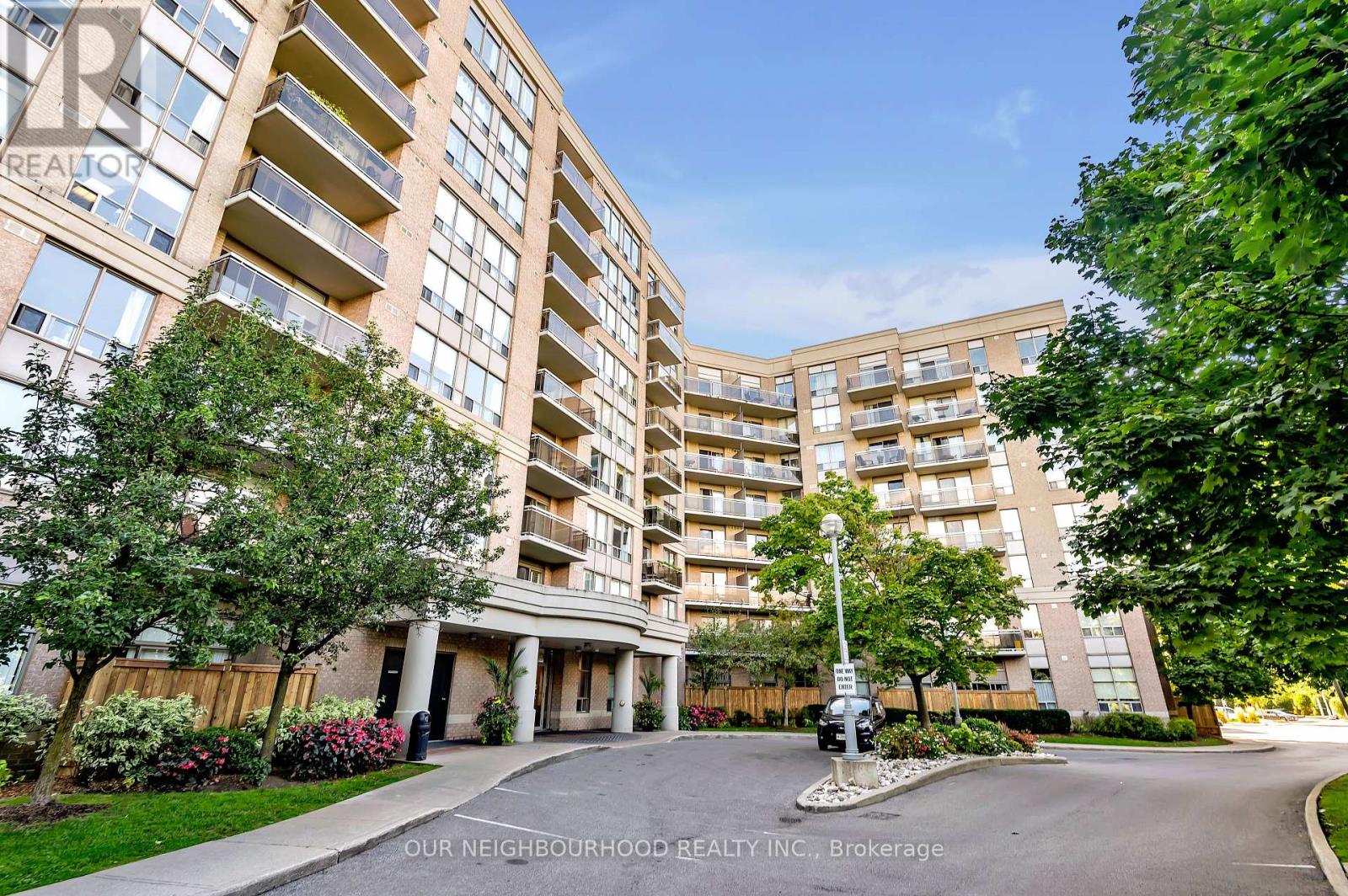 813 1720 Eglinton Ave E, Toronto, ON M4A 2X8