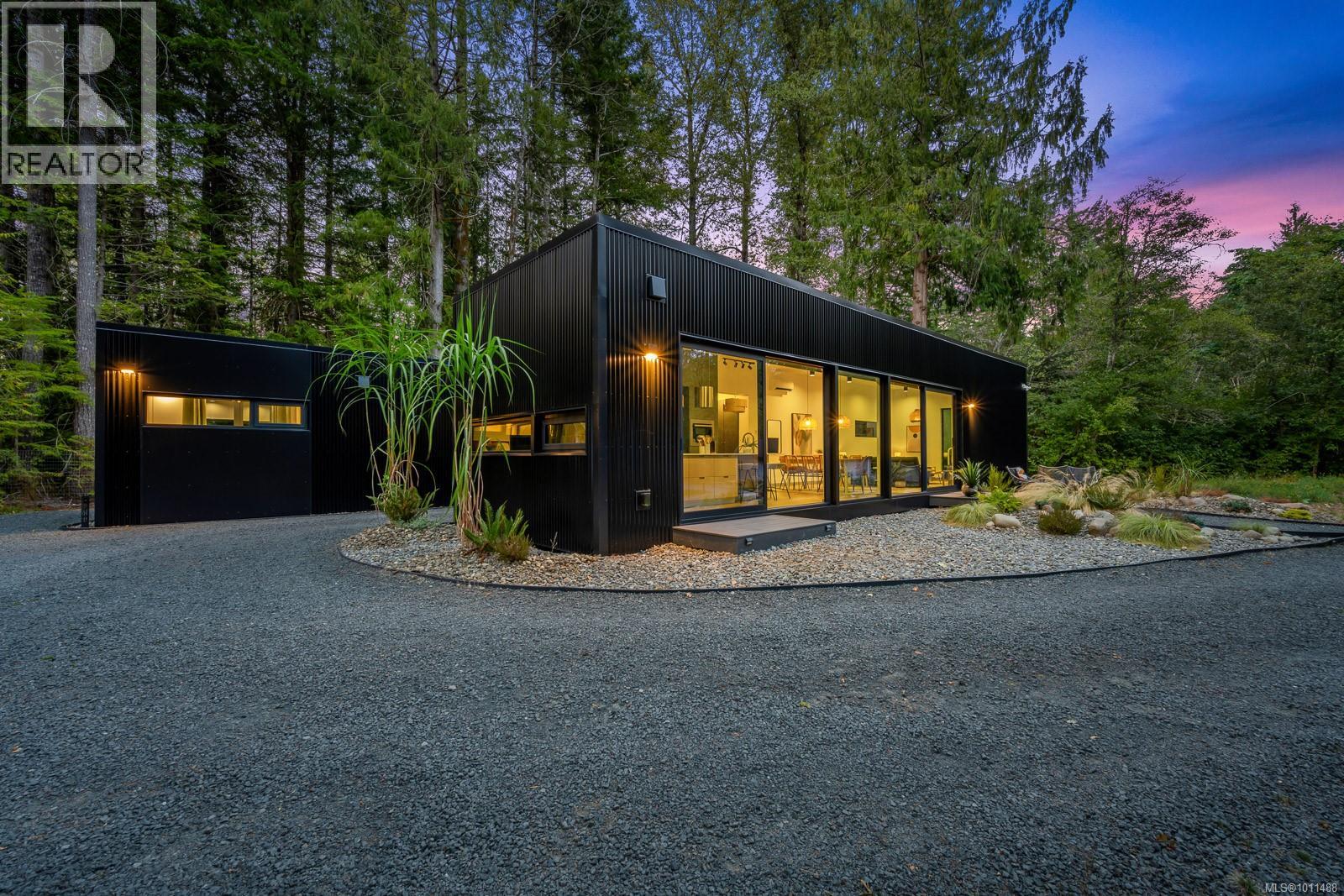 4638 Forbidden Plateau Rd, Courtenay, BC V9J 1R3