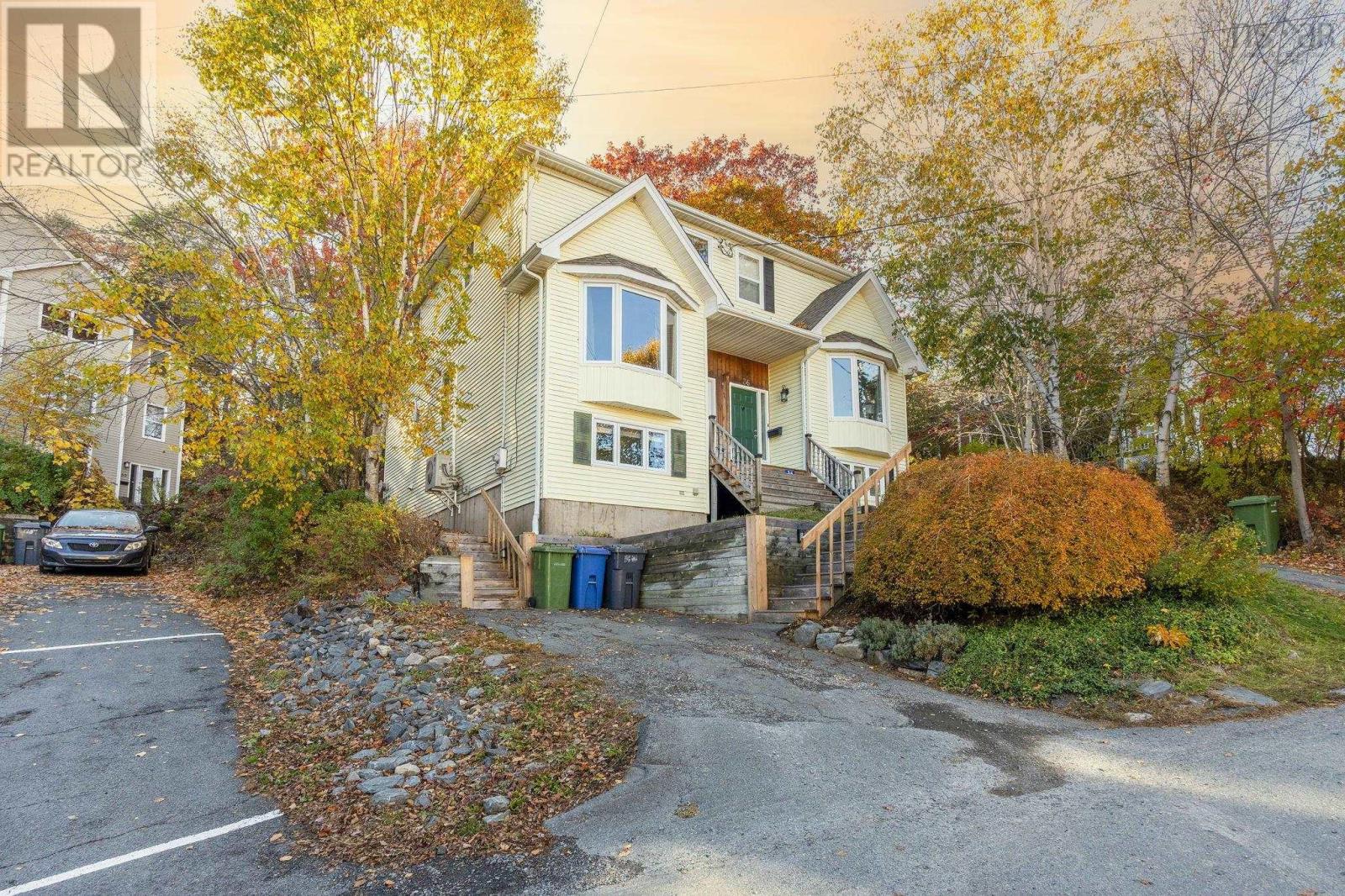 34 Northumberland Ln, Halifax, NS B3M 1R8