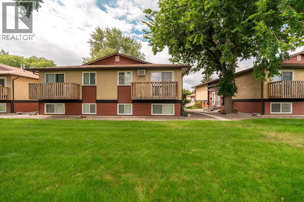 5 Acadia Road W Unit 42, Lethbridge, AB T1K 4C1