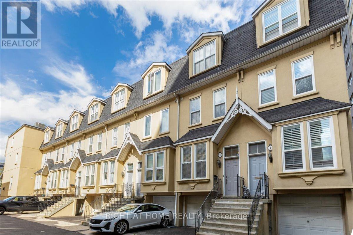 3 Joseph Salsberg Ln, Toronto, ON M6J 3W8