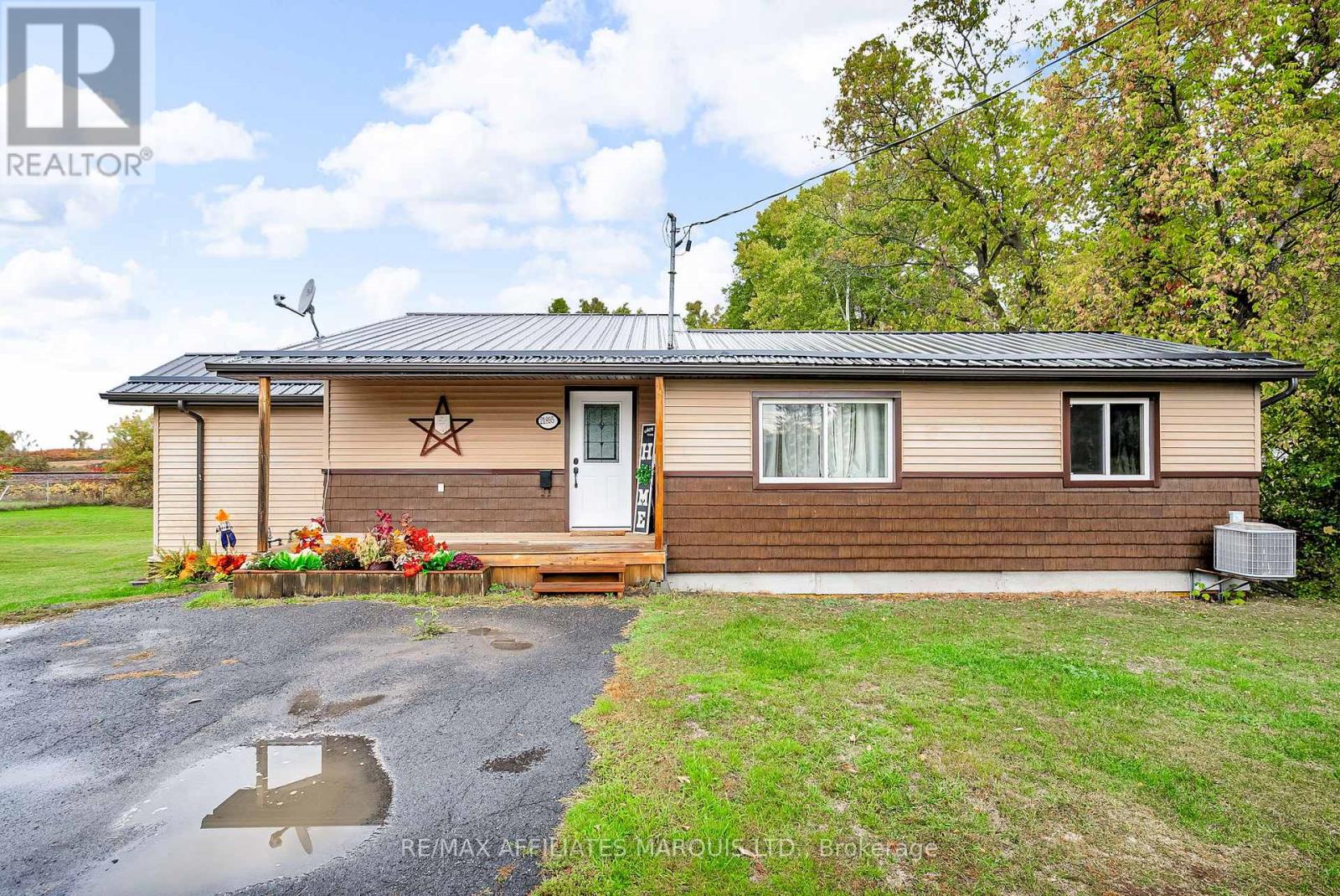 21895 Seguin Mill St, North Glengarry, ON K0B 1H0