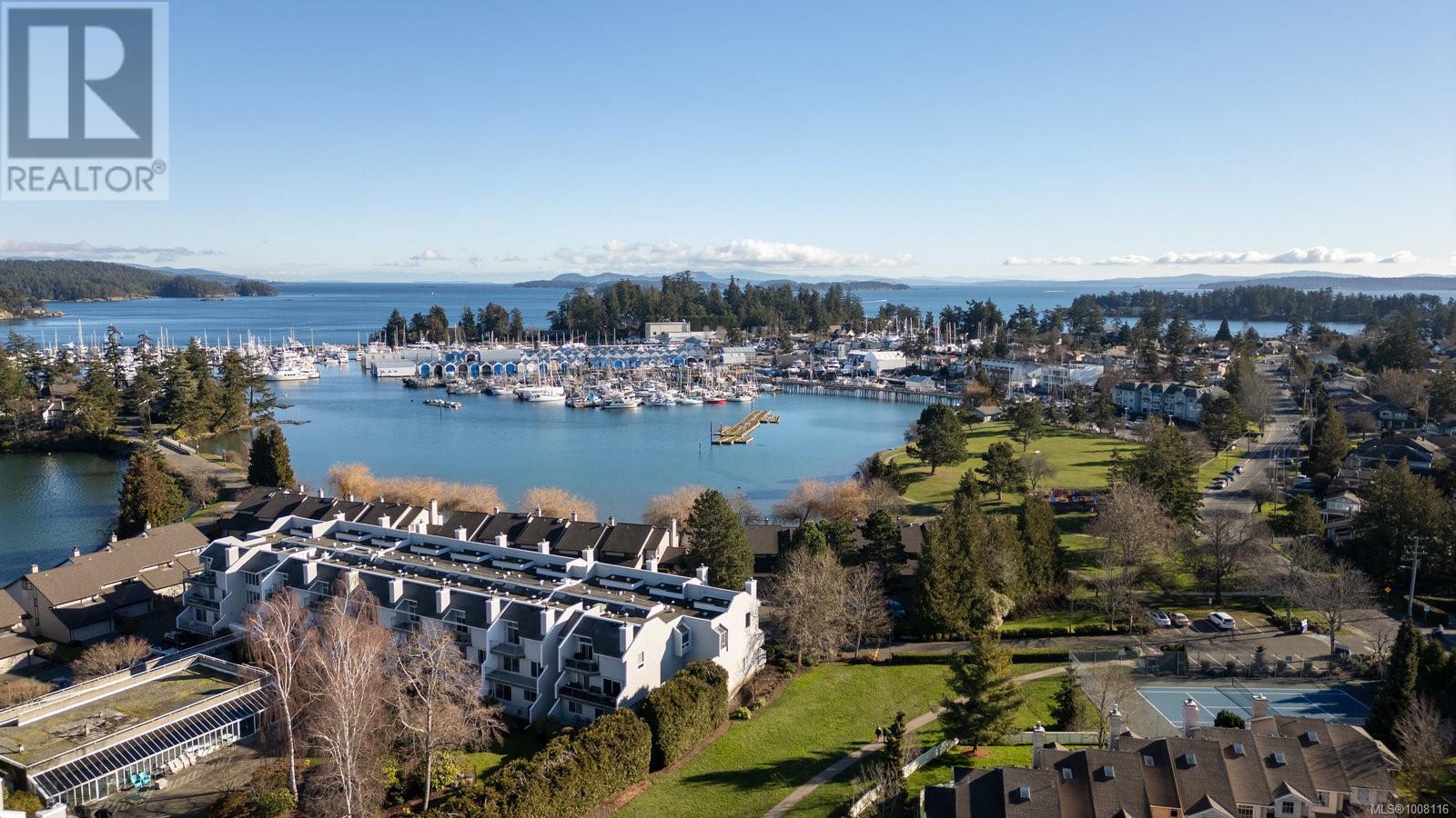 10459 Resthaven Dr Unit 312 Dr, Sidney, BC V8L 3H6