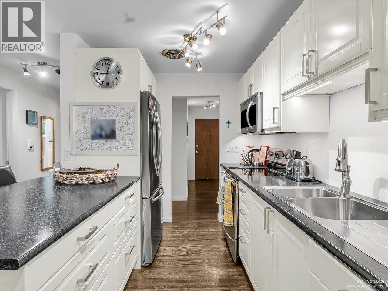 2146 W 43rd Avenue Unit 3, Vancouver, BC V6M 2E1