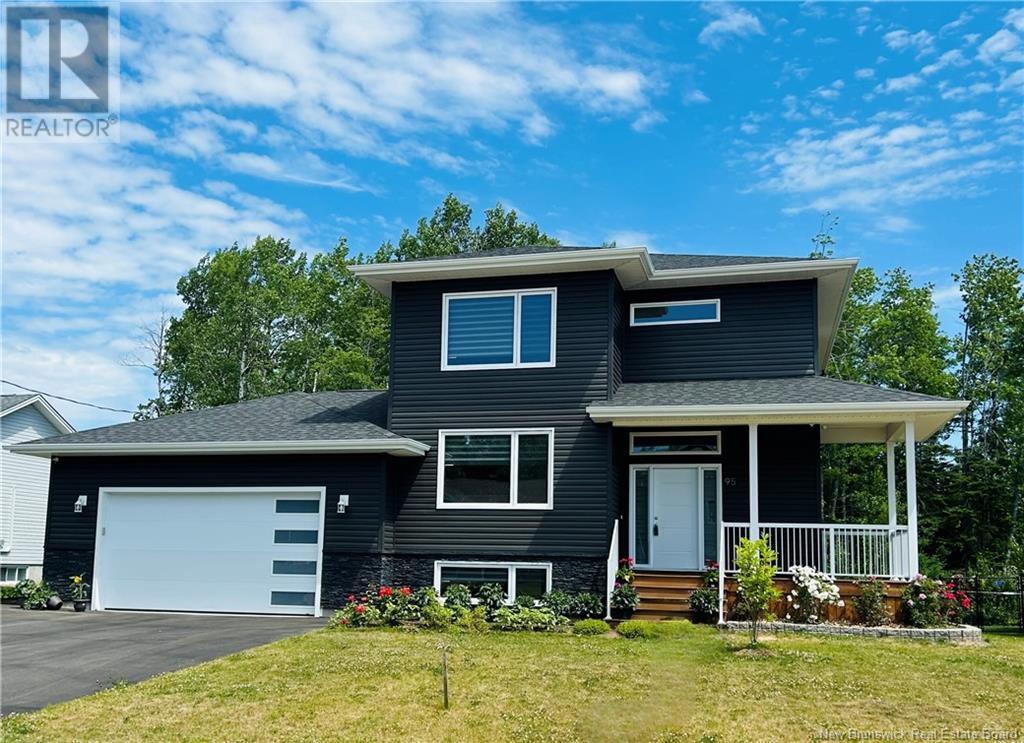 95 Satara Dr, Moncton, NB E1G 6A5