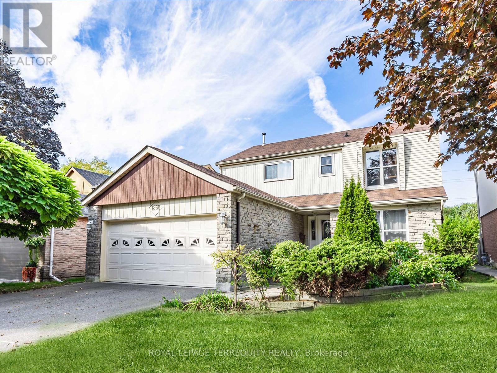 1858 Shadybrook Dr, Pickering Amberlea, ON L1V 3A8