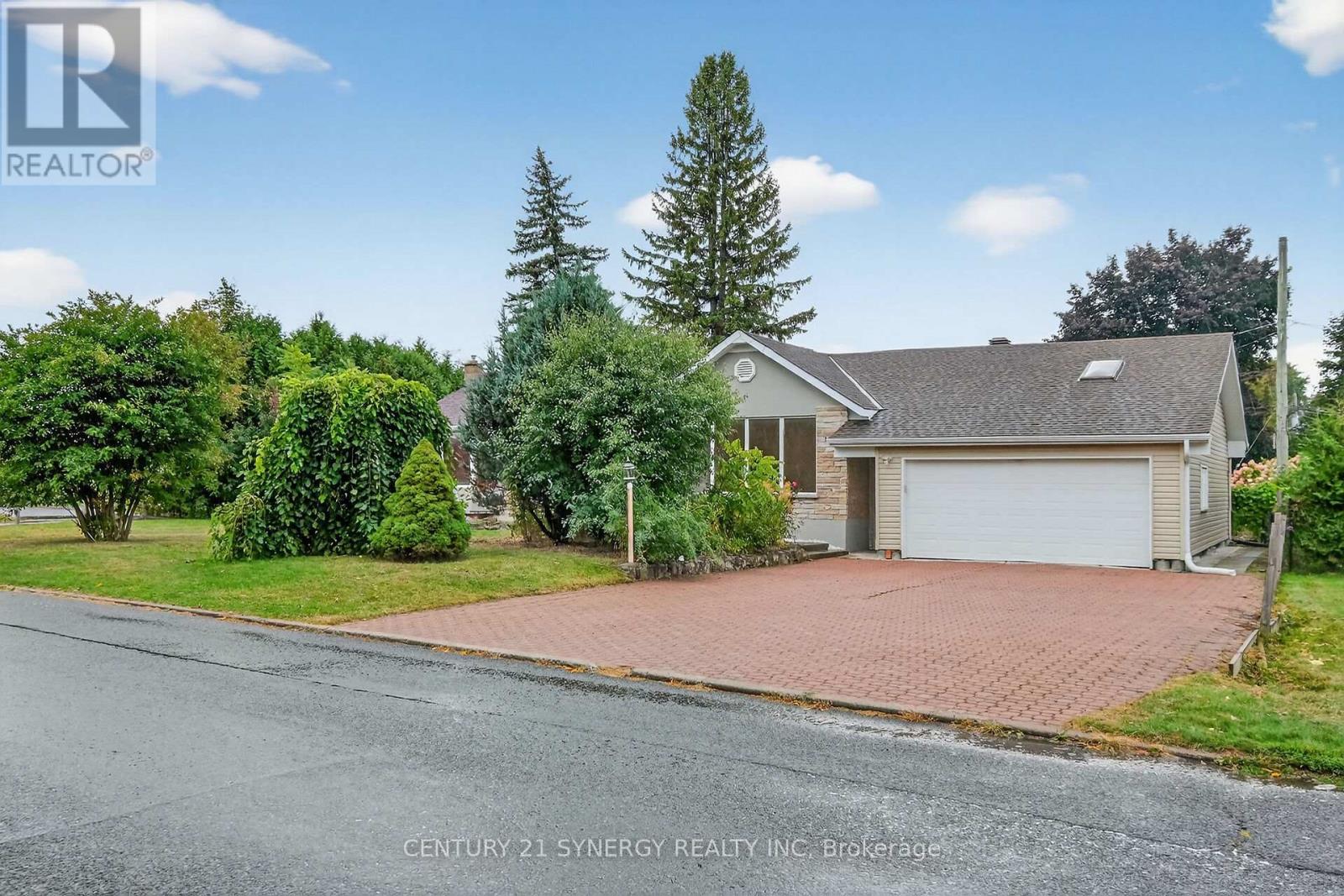 10 Pritchard Dr, Ottawa, ON K2G 1B3