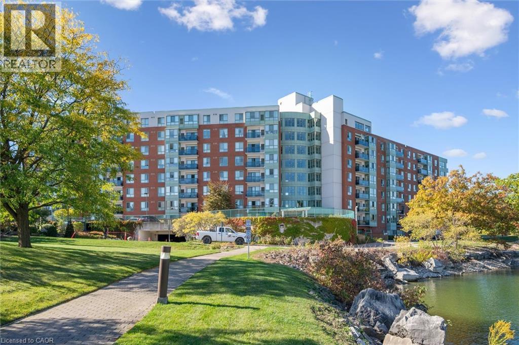 30 Blue Springs Drive Unit 702, Waterloo, ON N2J 4T2