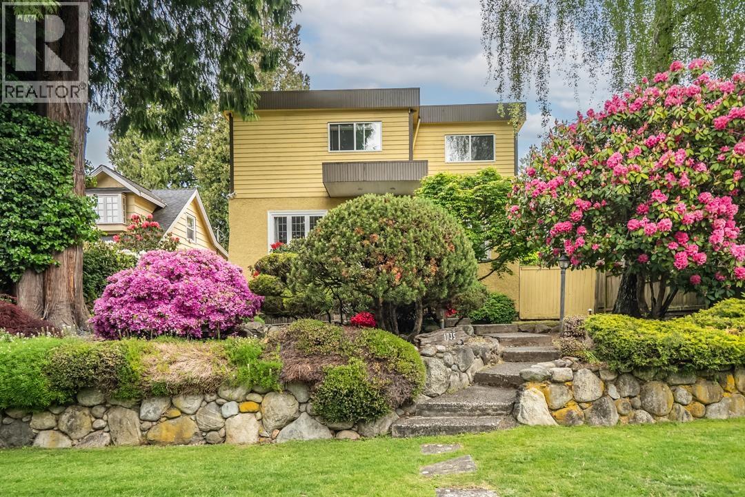 1735 W 62nd Ave, Vancouver, BC V6P 2G1