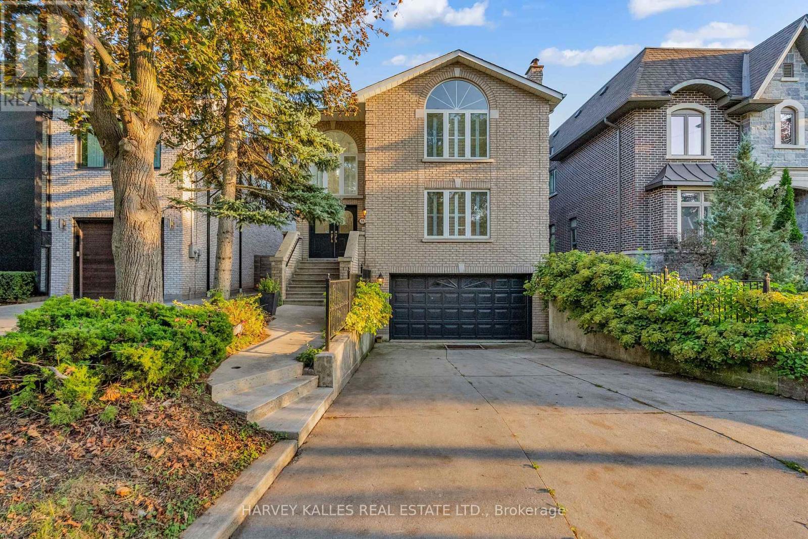 51 Stuart Ave, Toronto Lansing-westgate, ON M2N 1B2