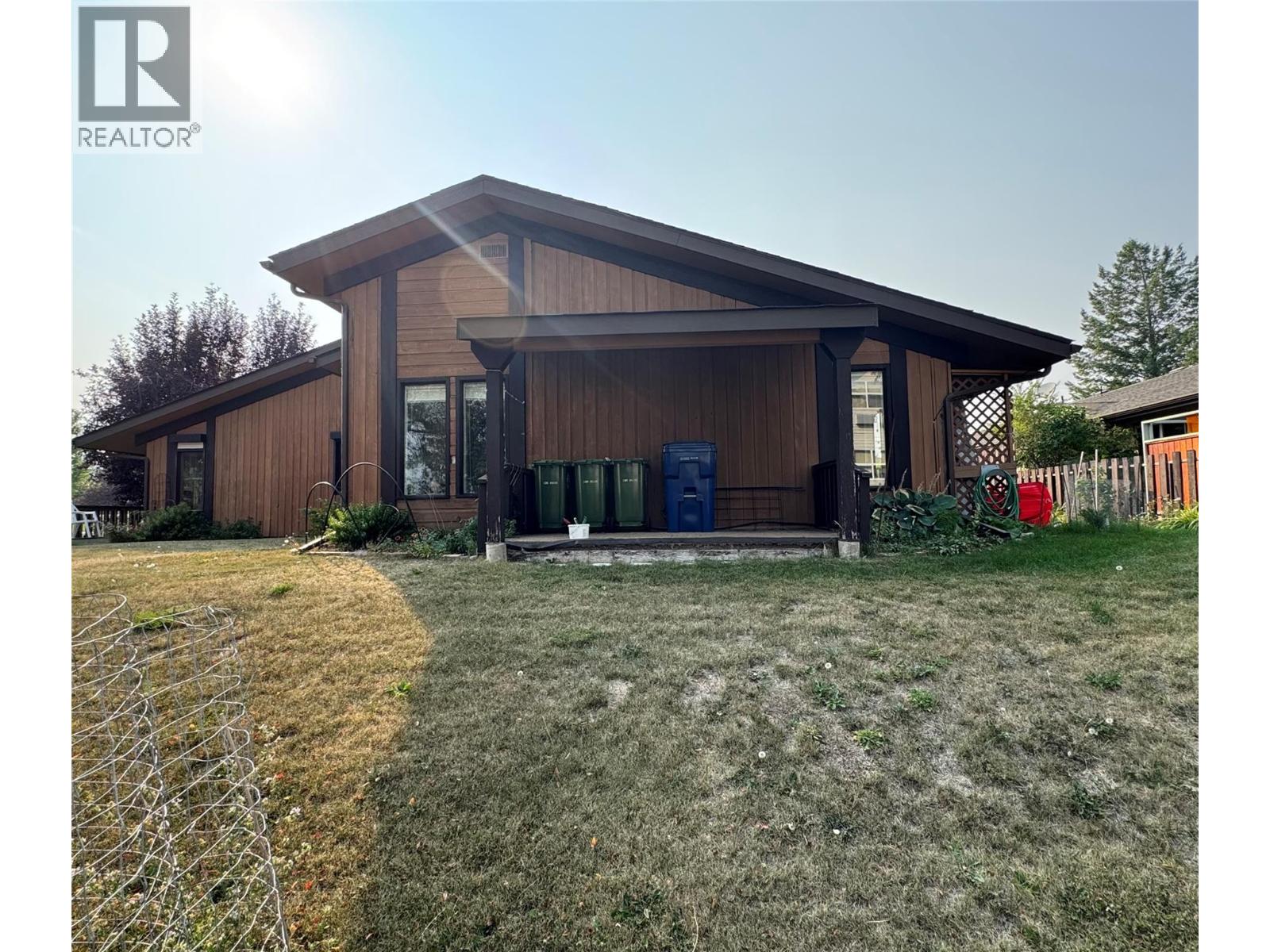 717 12th Avenue Unit 8, Invermere, BC V0A 1K0