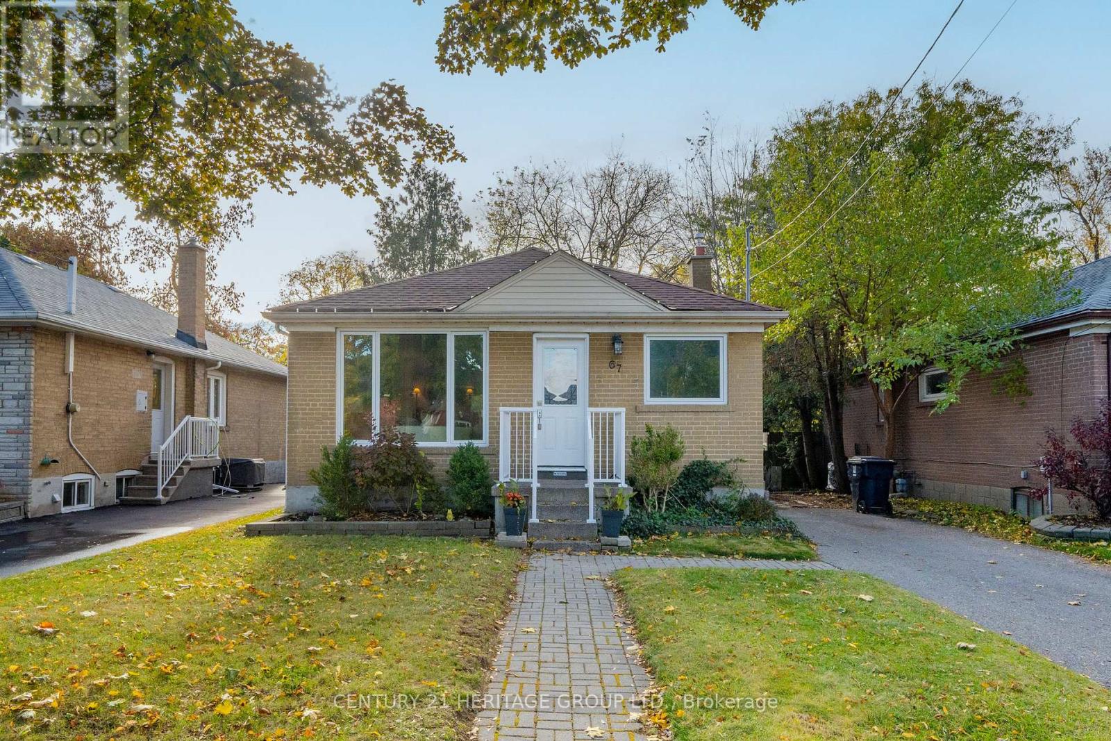 67 Savona Dr, Toronto, ON M8W 4V2