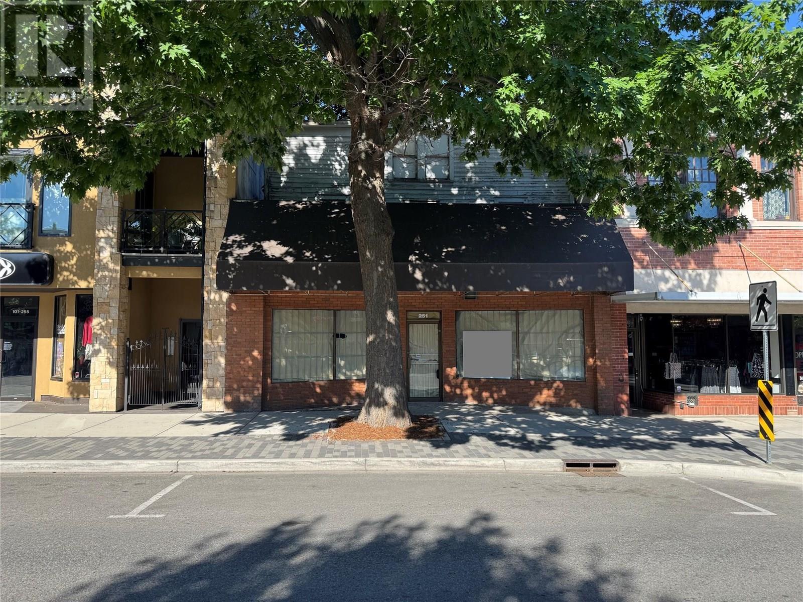 251 Main St, Penticton, BC V2A 5B1