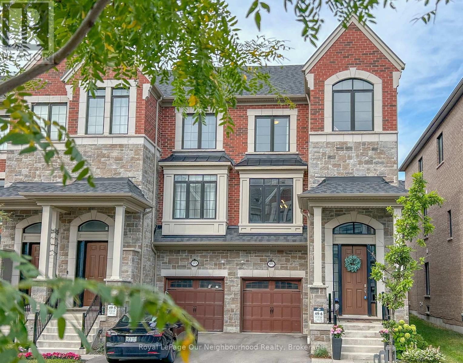95 Dorian Dr, Whitby, ON L1P 0C8