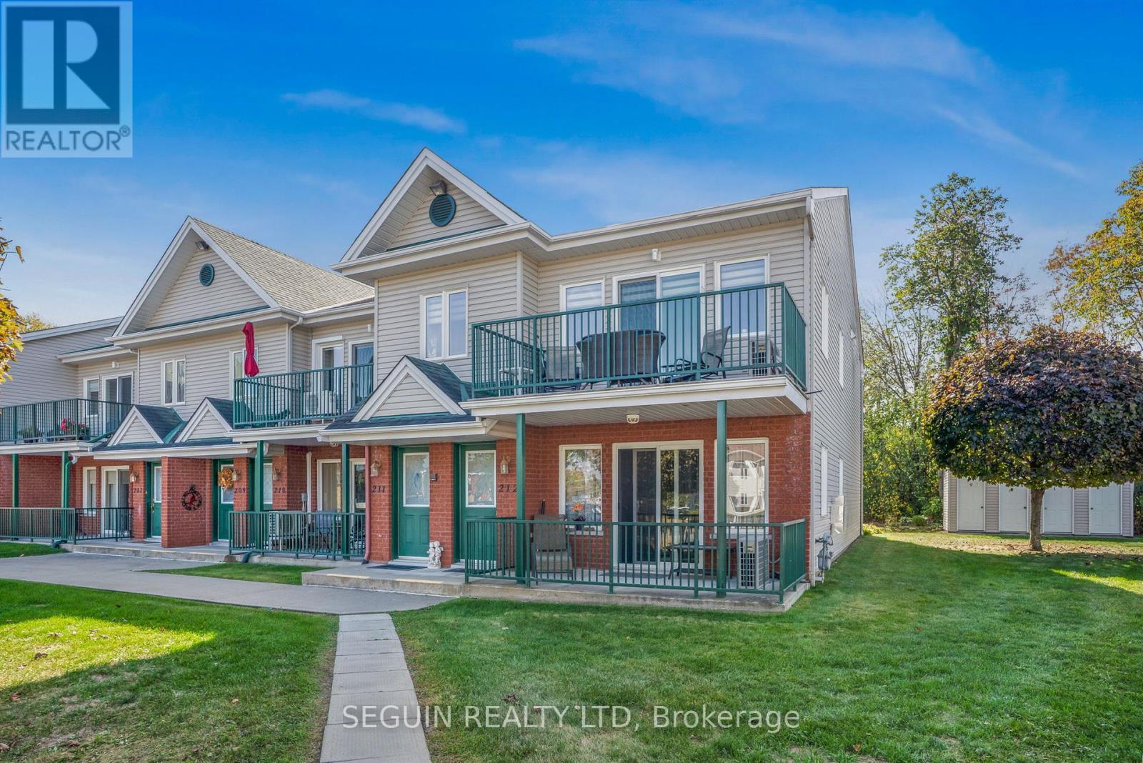 211 1505 Clement St, Hawkesbury, ON K6A 3V8
