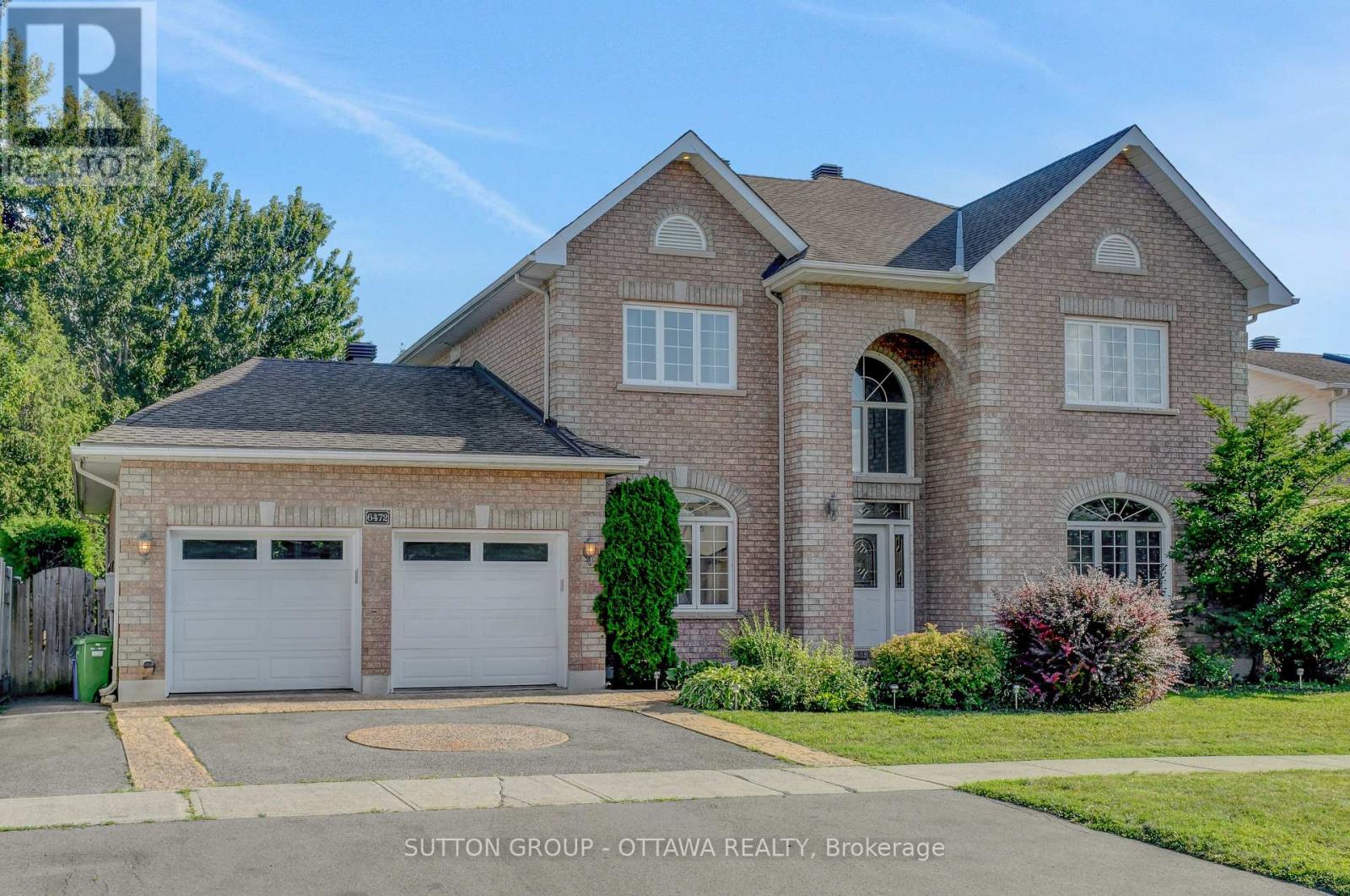 6472 Beausejour Dr S, Ottawa, ON K1C 6V5