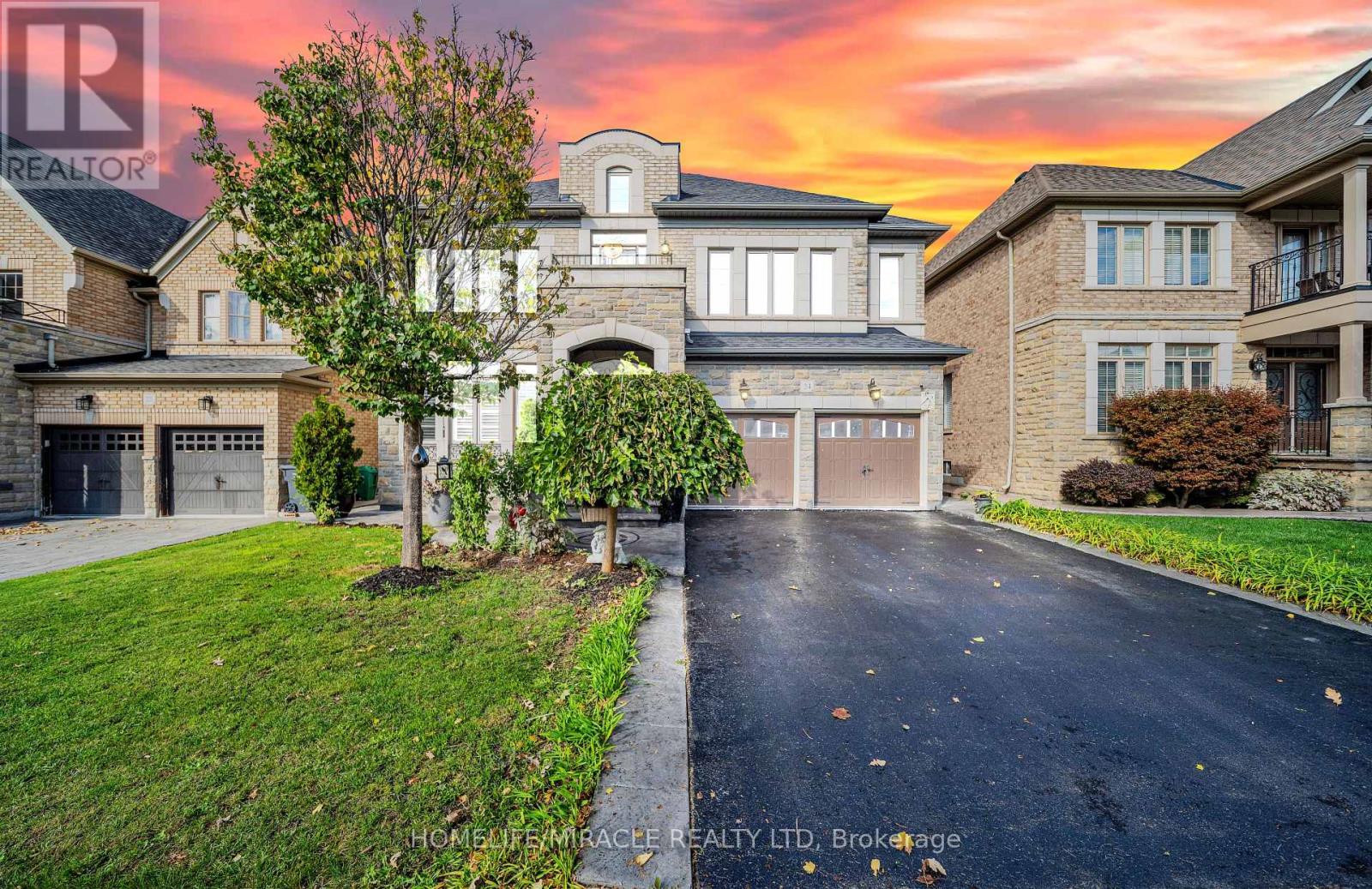 24 Haywood Dr, Brampton Credit Valley, ON L6X 0W1