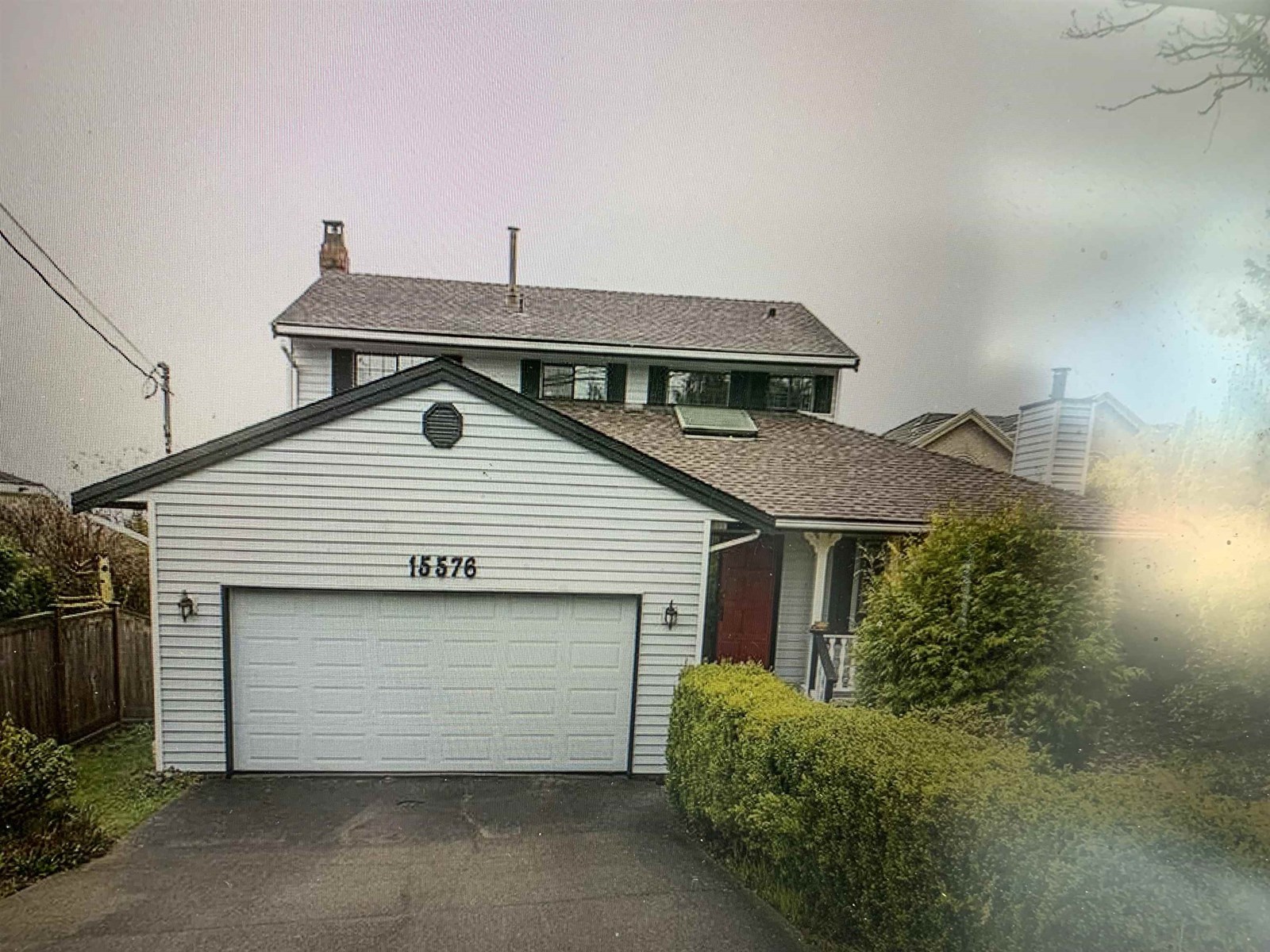 15576 Buena Vista Ave, White Rock, BC V4B 1Z2