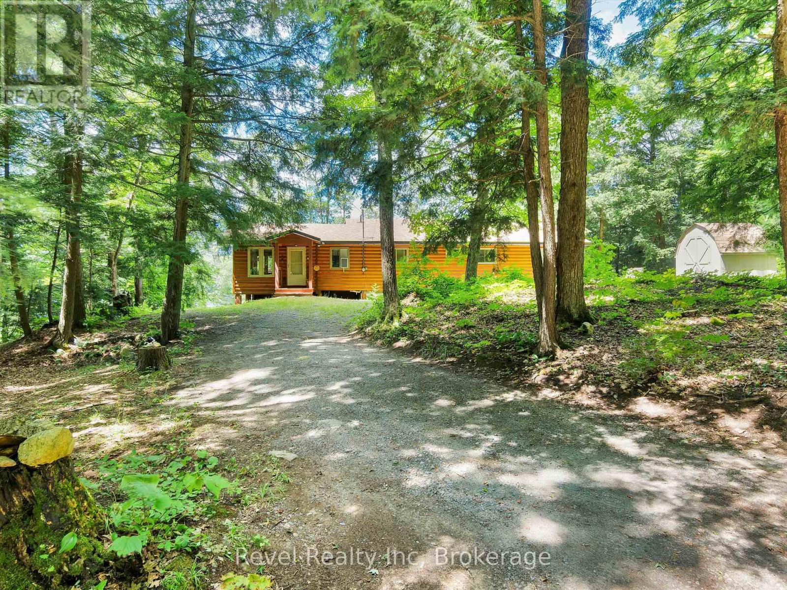 1022 Bird Lake Cres, Bracebridge, ON P1L 1X1