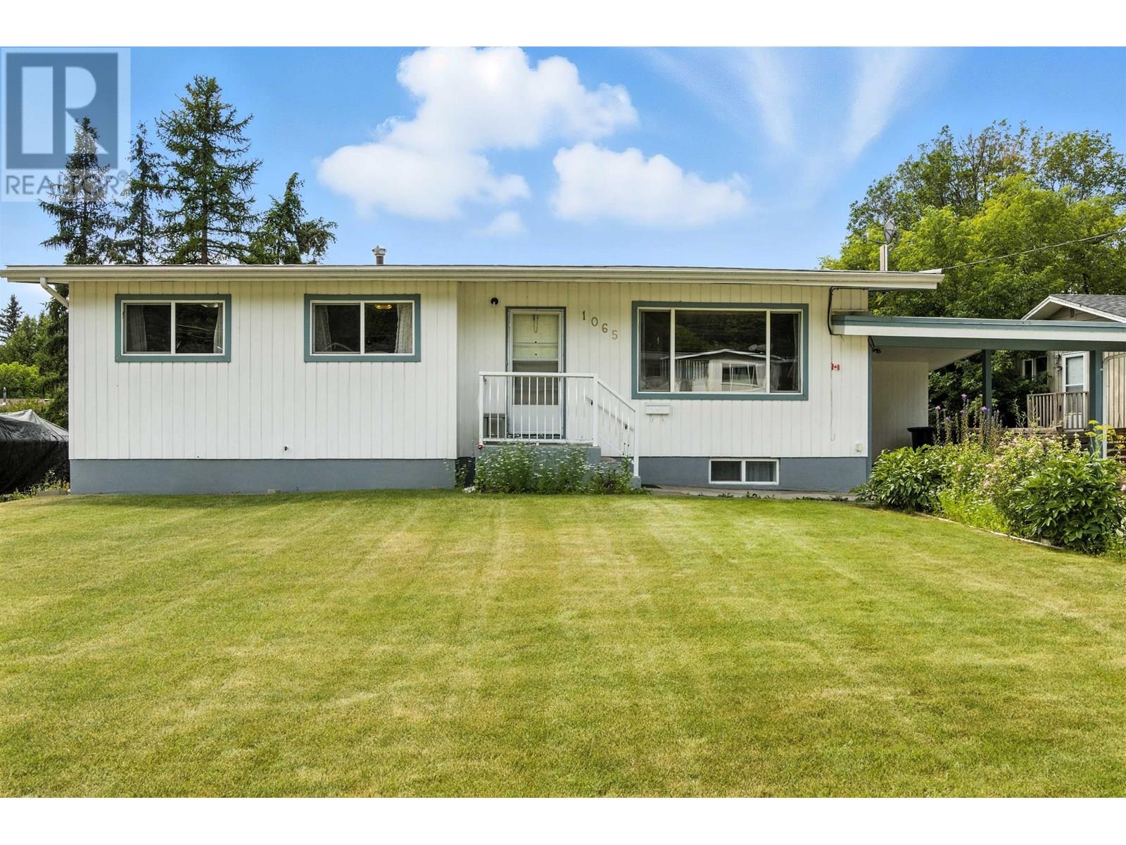 1065 Pigeon Ave, Williams Lake, BC V2G 2B8