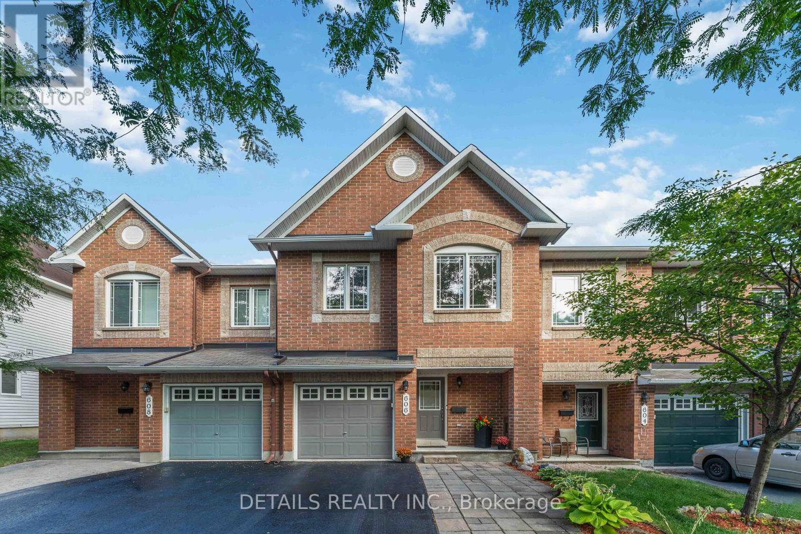 606 Malkowski St, Ottawa, ON K2K 0B4