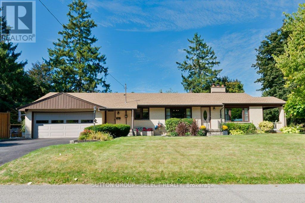 714 Springbank Dr, London, ON N6K 1A3