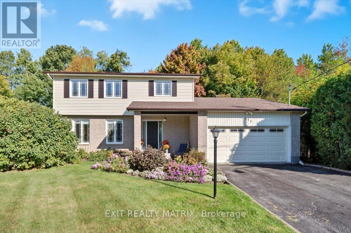 159 Dunlop Cres, Russell, ON K4R 1B3
