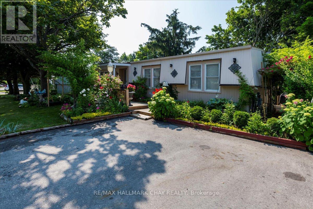 43 Linden Ln, Innisfil, ON L9S 1P2
