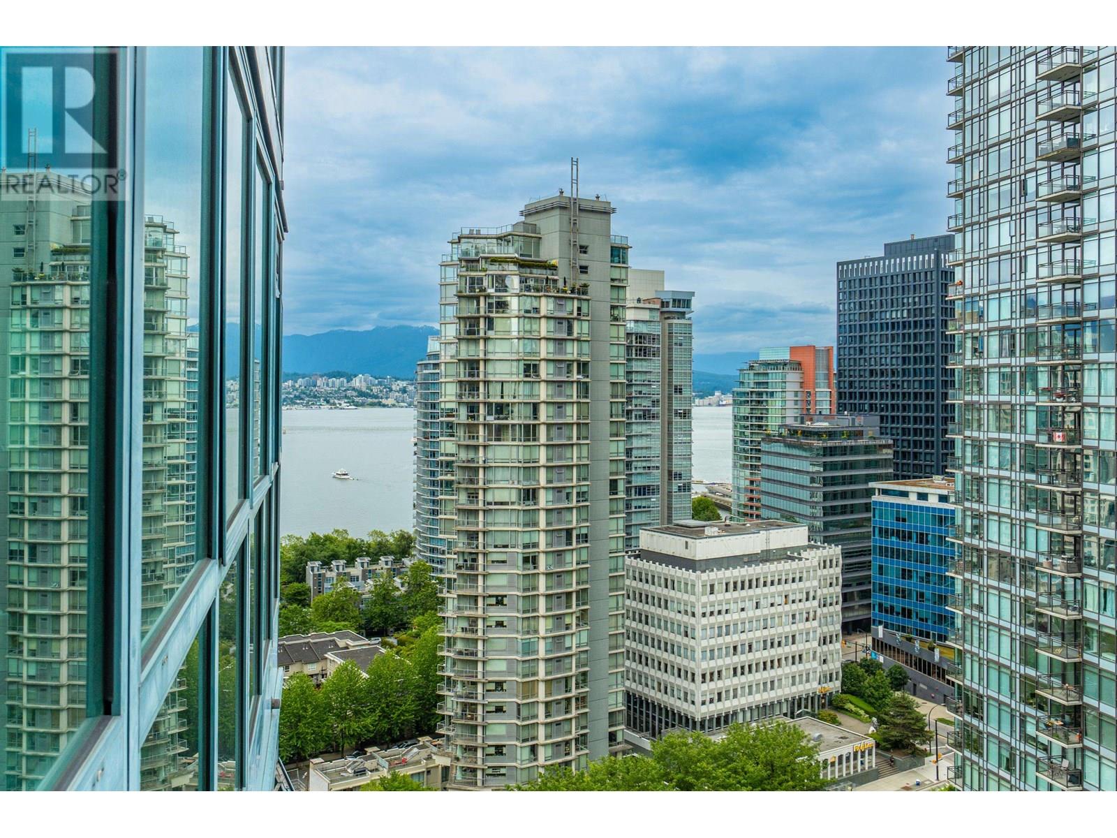 1238 Melville Street Unit 2205, Vancouver, BC V6E 4N2