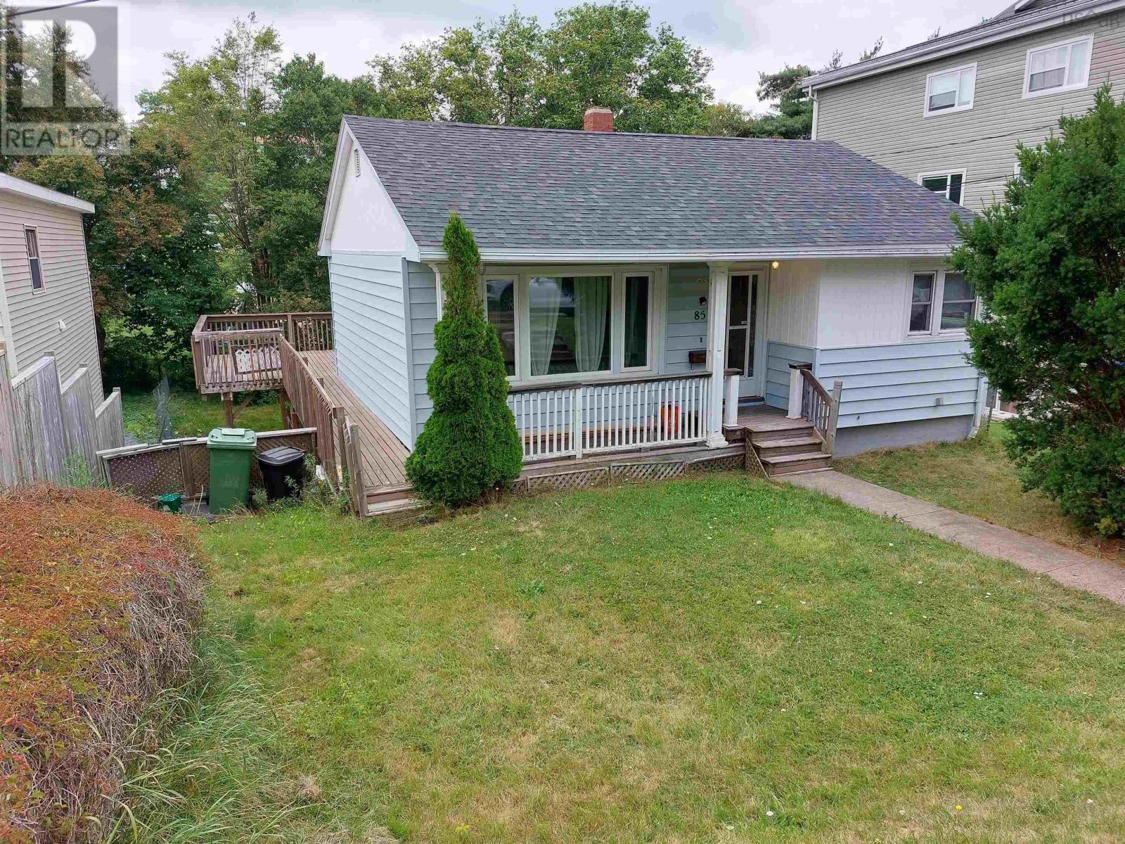 85 Rufus Ave, Halifax, NS B3N 2L8