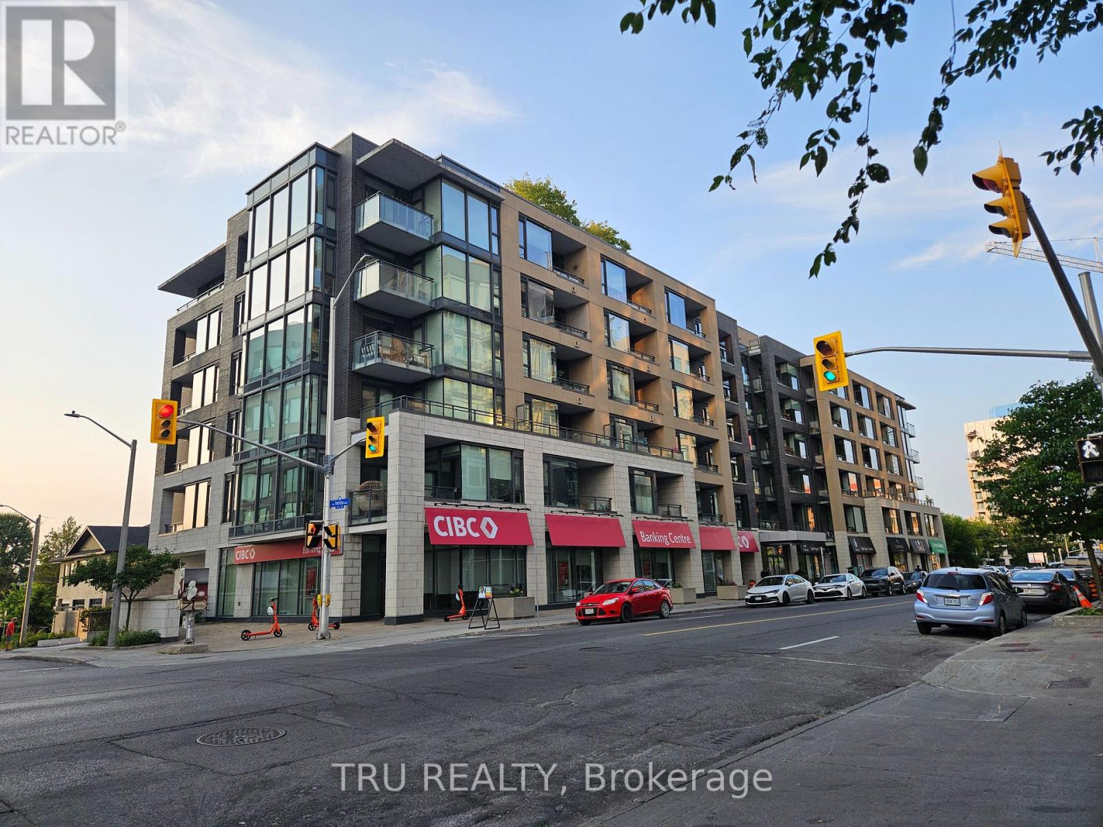 609 101 Richmond Rd, Ottawa, ON K1Z 0A6