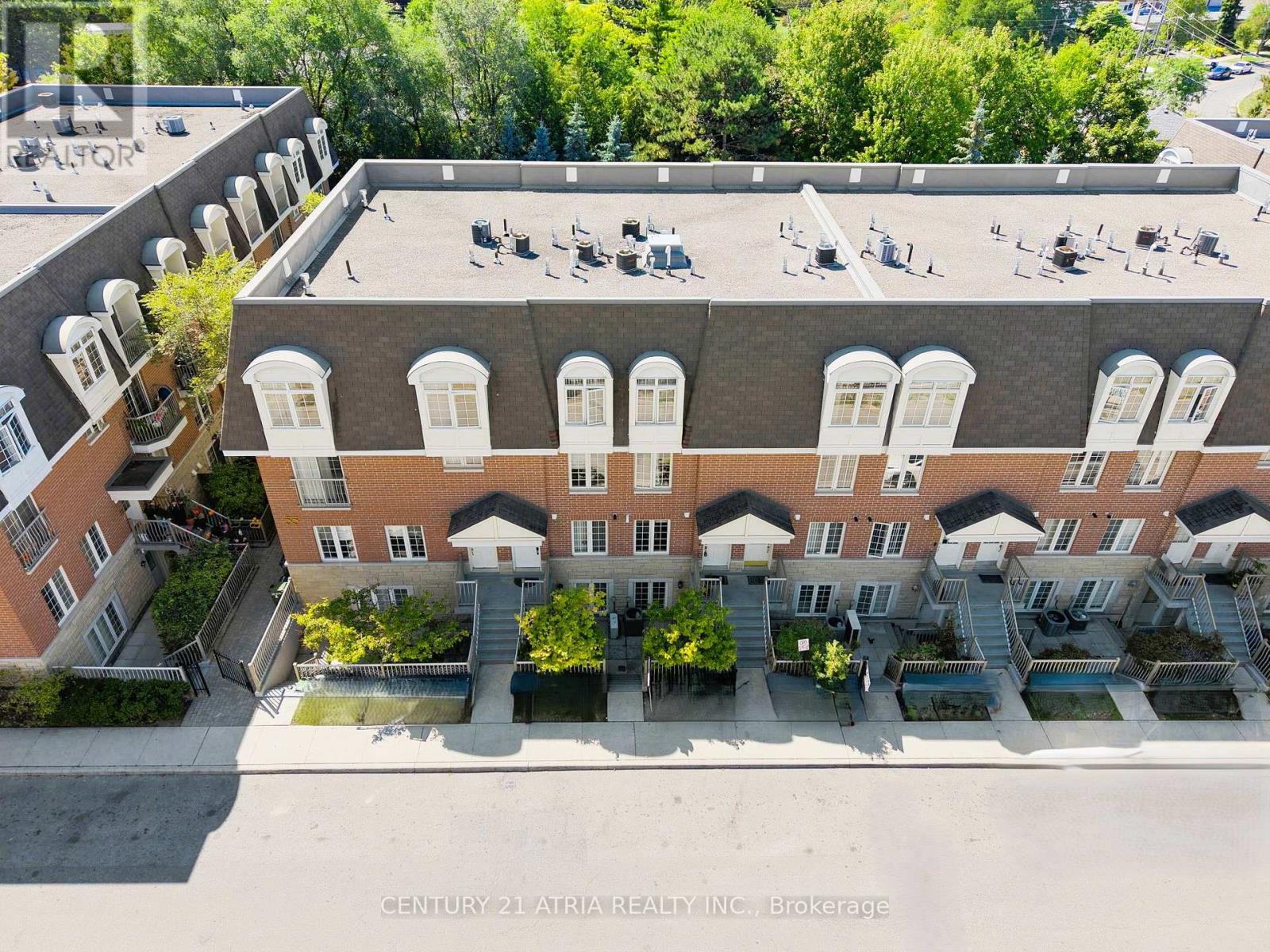 8 55 Cedarcroft Blvd, Toronto, ON M2R 3Y1