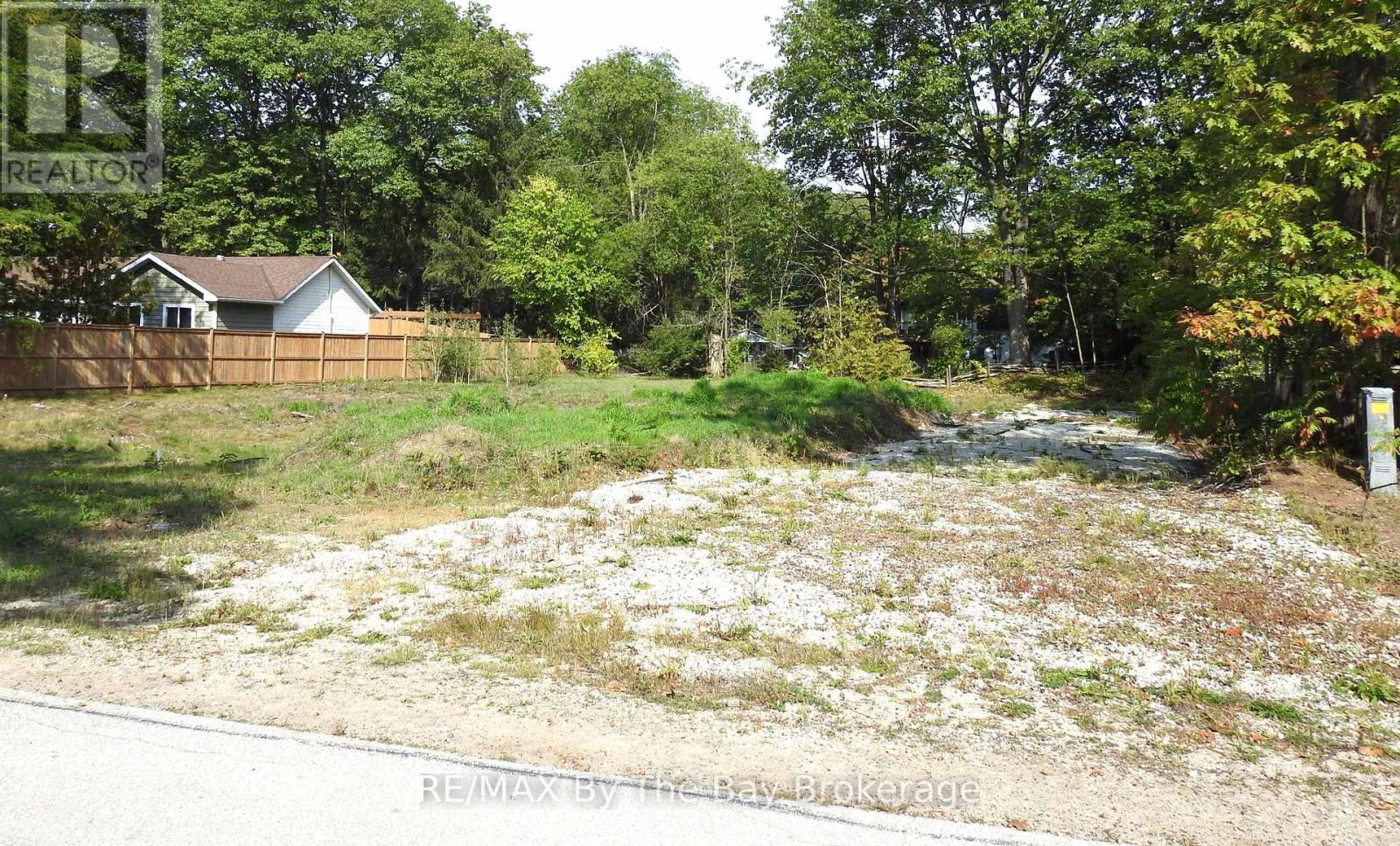 49 Wilhelm St, Wasaga Beach, ON L9Z 1R1