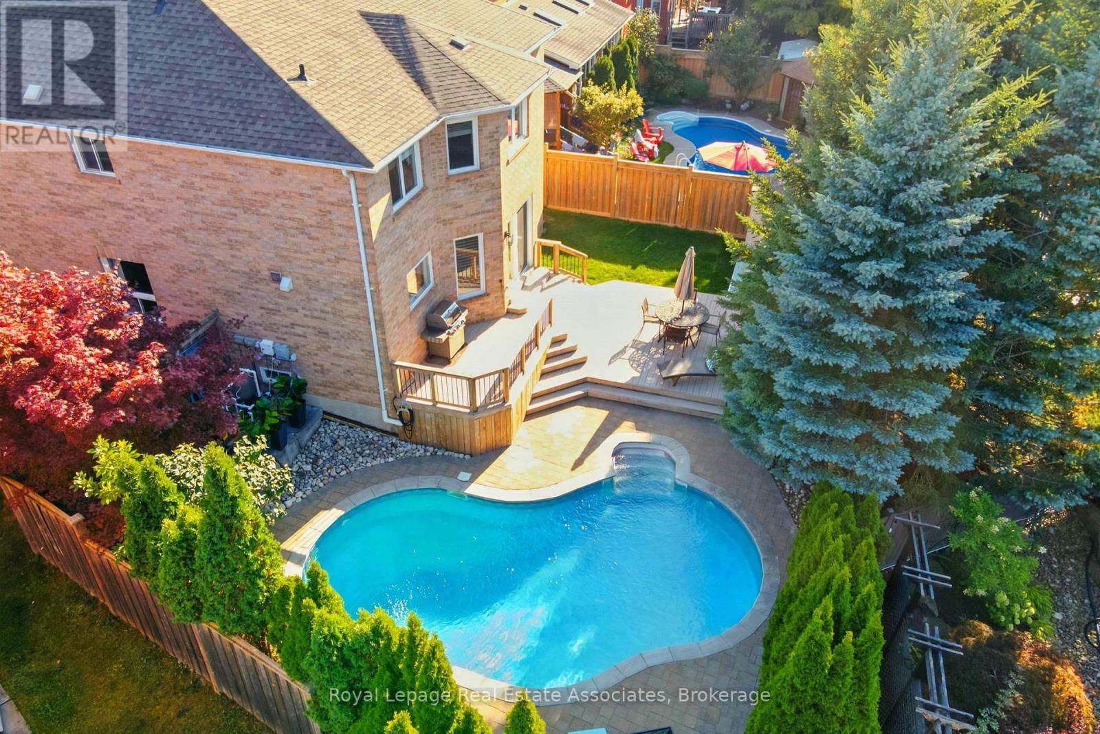 34 Curry Cres, Halton Hills, ON L7G 5S9