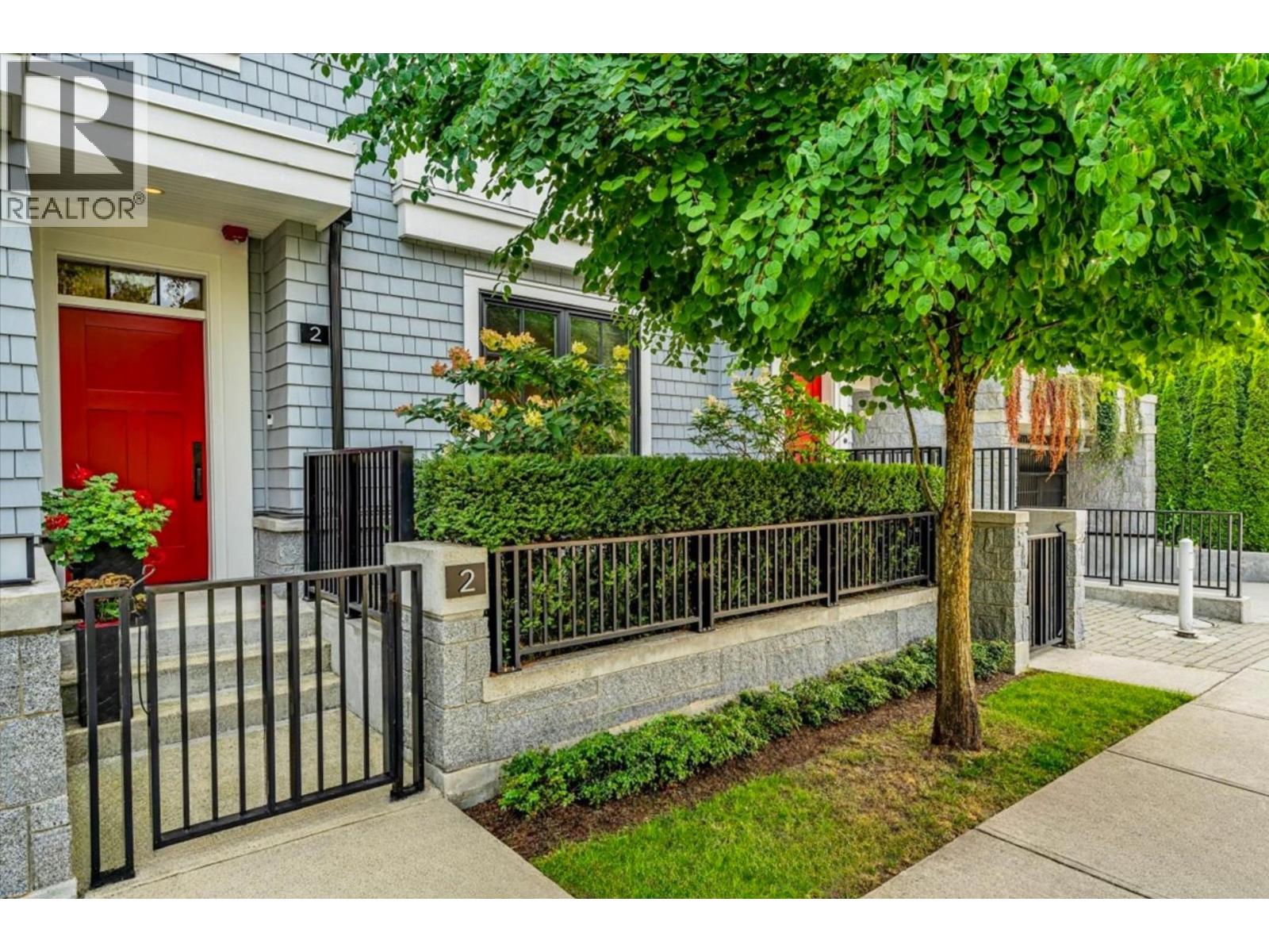 1133 Ridgewood Avenue Unit 2, North Vancouver, BC V7R 0A4