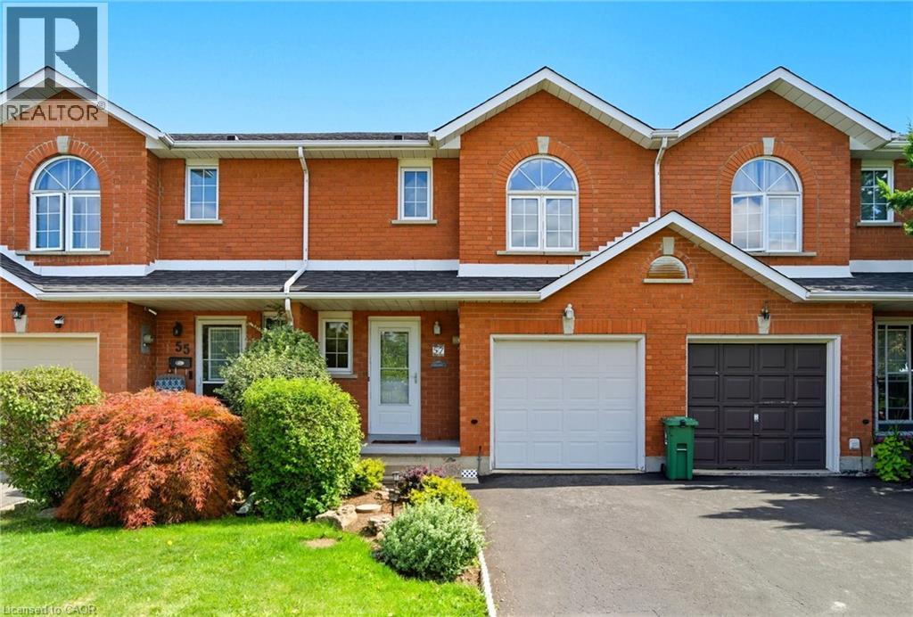 57 Pinewoods Dr, Hamilton, ON L8J 2T6