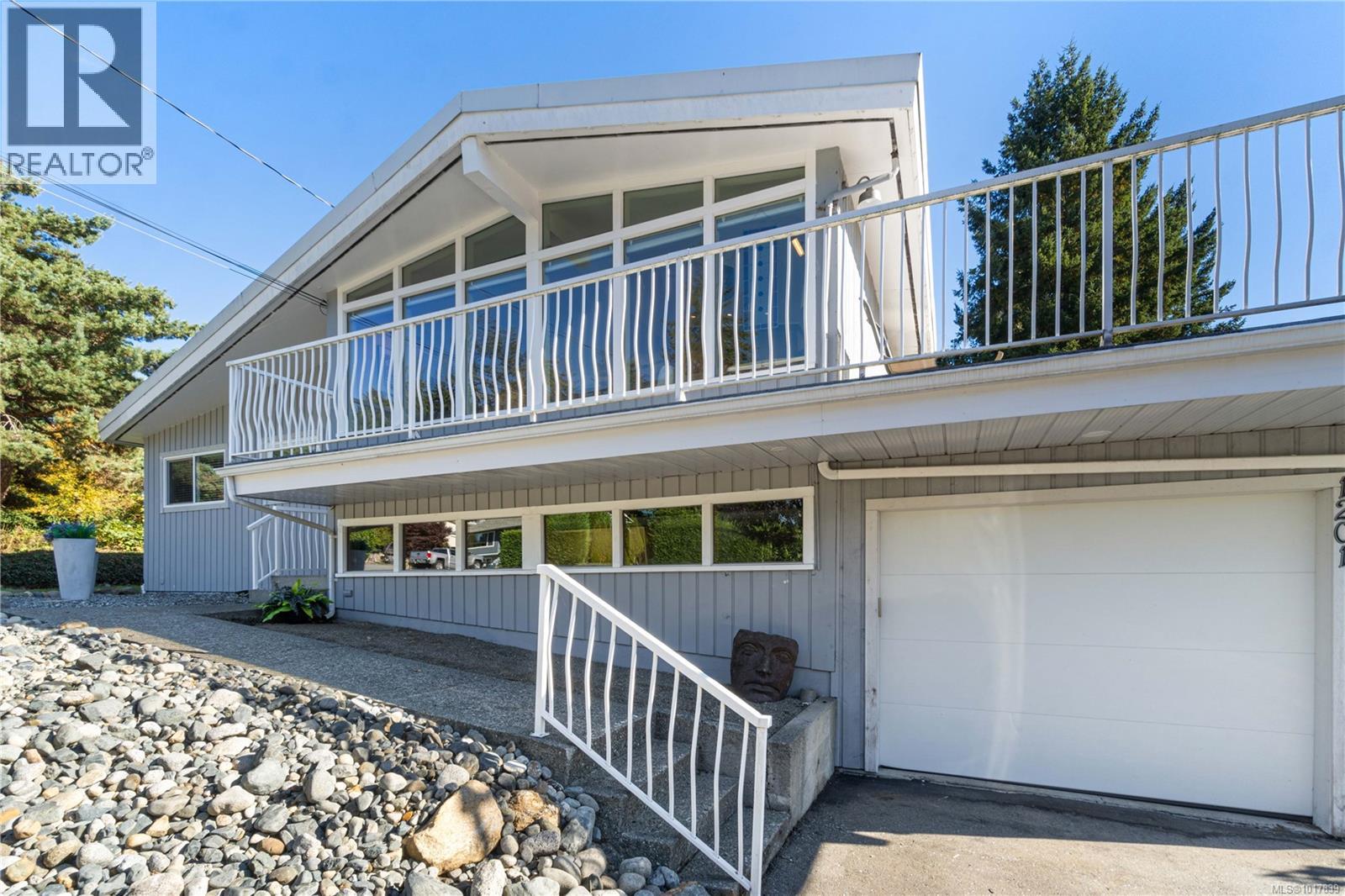 1201 Thunderbird Dr, Nanaimo, BC V9S 2P4