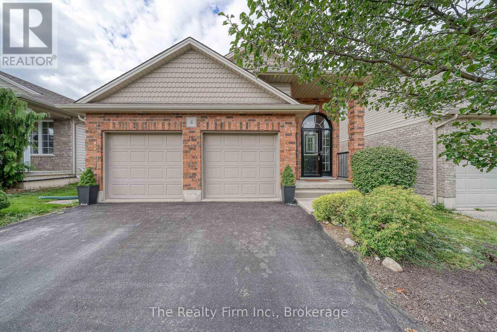 4 Kerr Cres, Ingersoll, ON N5C 4H2