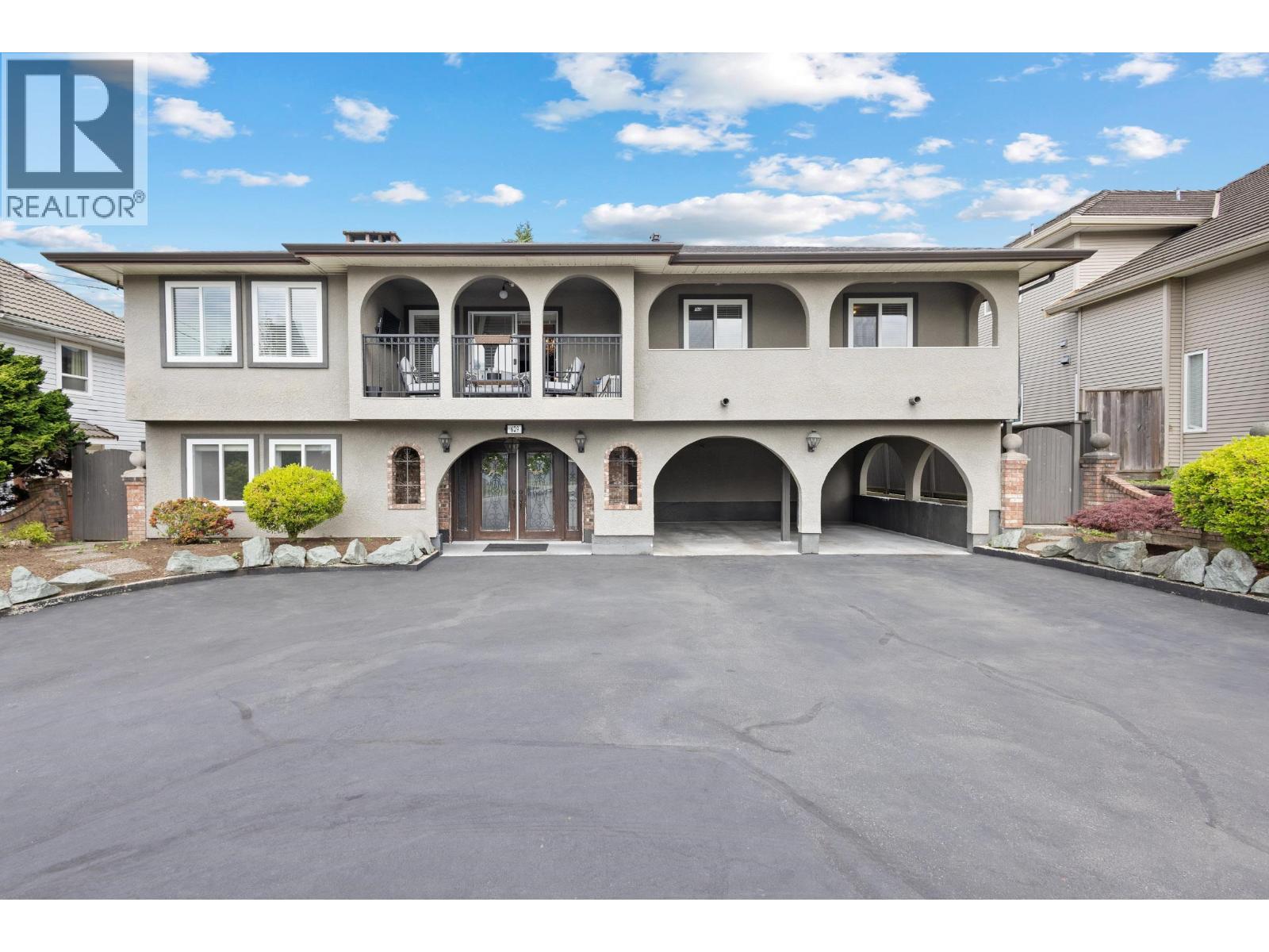 629 Thompson Ave, Coquitlam, BC V3J 3Z9