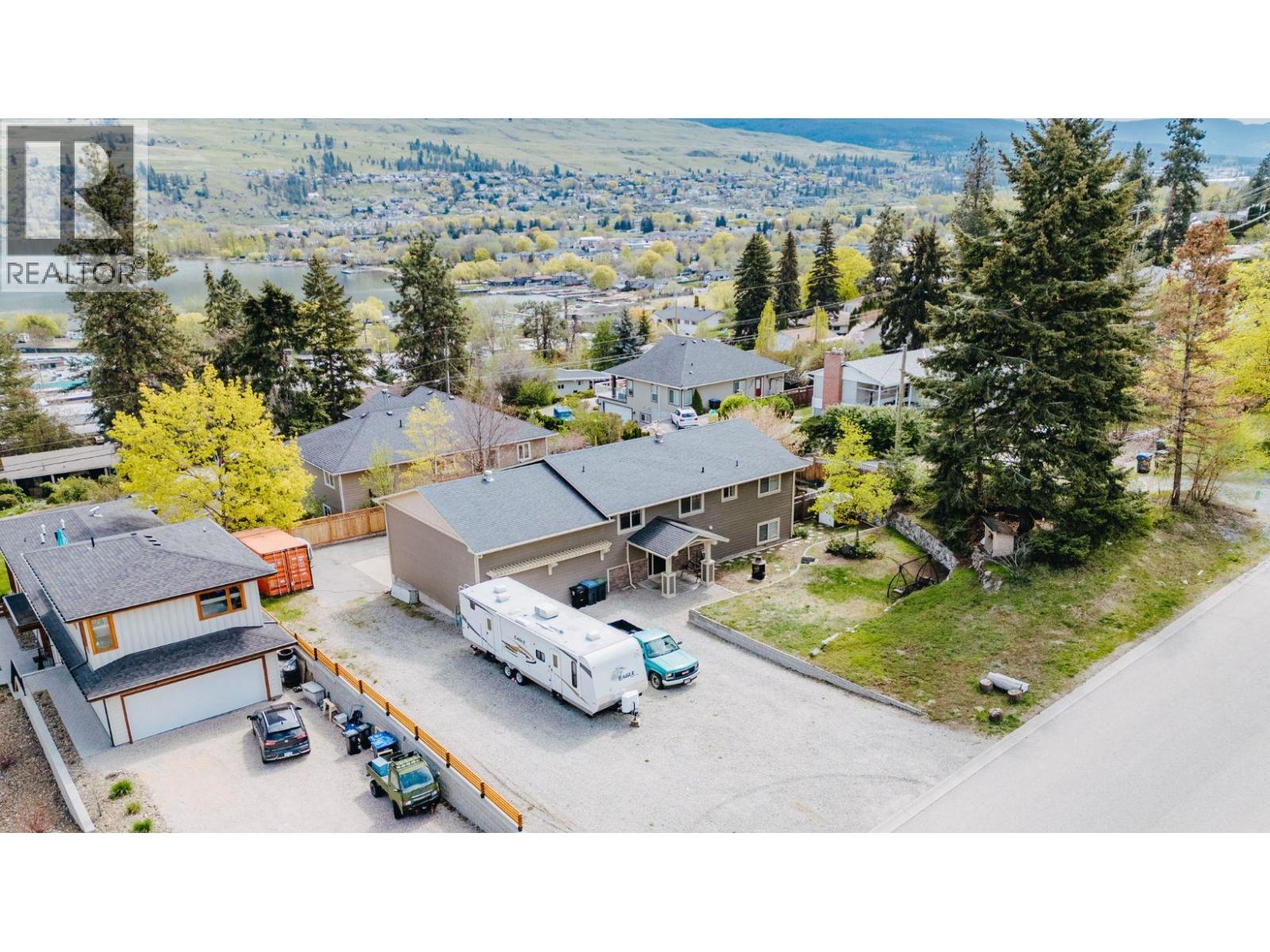 11885 Middleton Rd, Lake Country, BC V4V 1G9