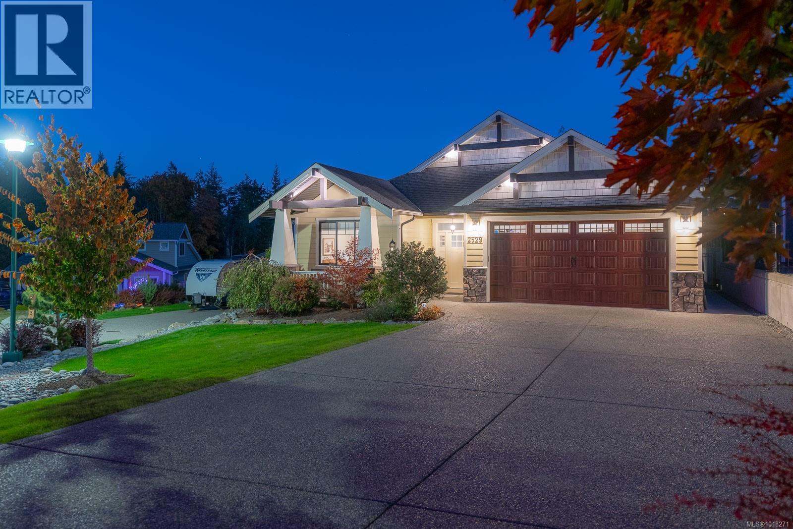 2529 W Trail Crt Ct, Sooke, BC V9Z 0L2
