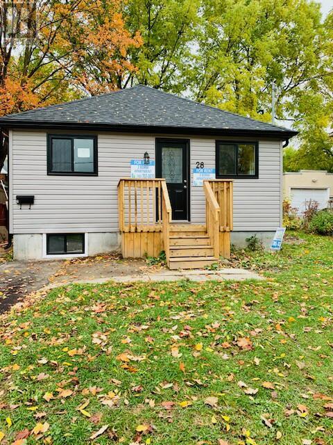28 Grove St E, Barrie, ON L4M 2N7