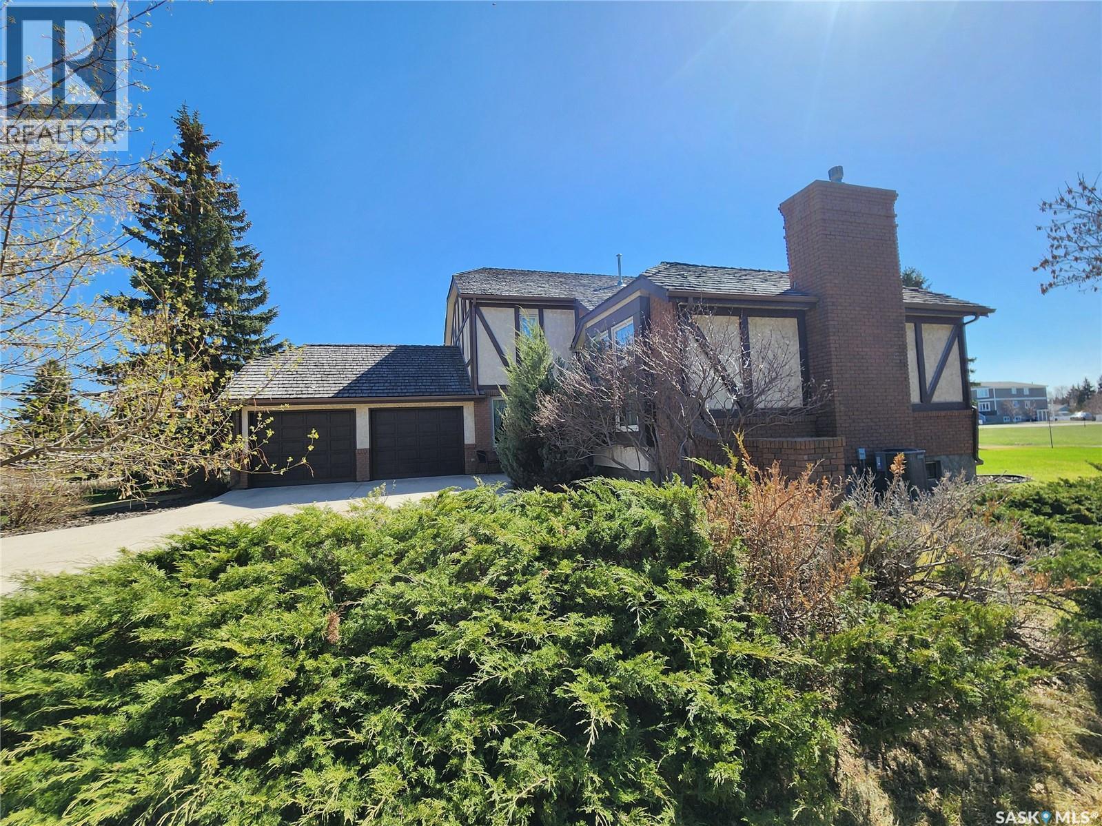859 Montreal St, Melville, SK S0A 2P0