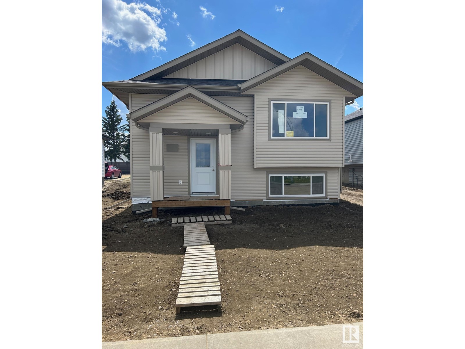 44 Av Unit 7413, Camrose, AB T4V 5C9