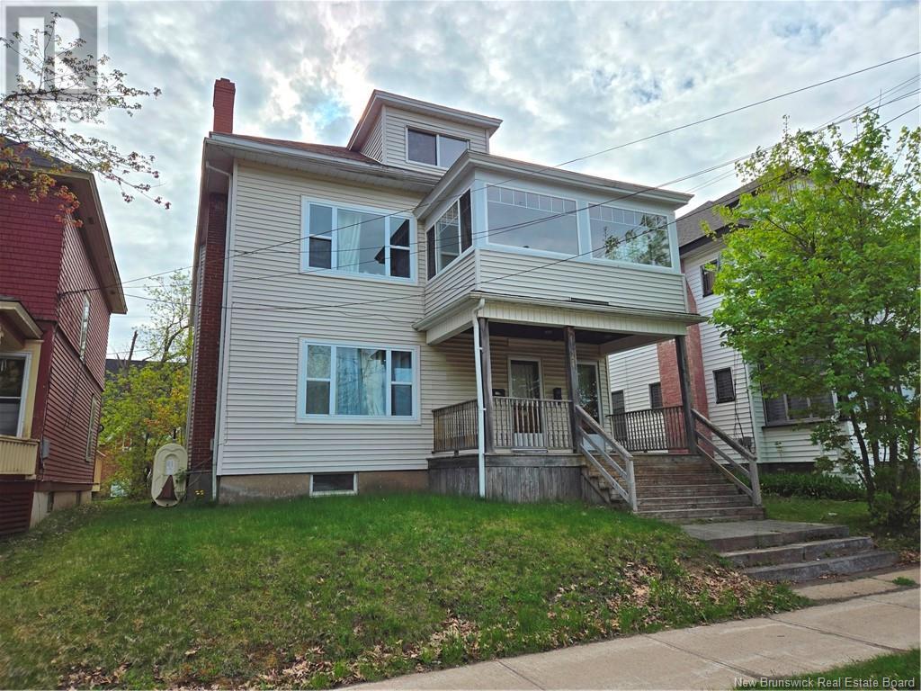 354 Cameron St, Moncton, NB E1C 5Z6