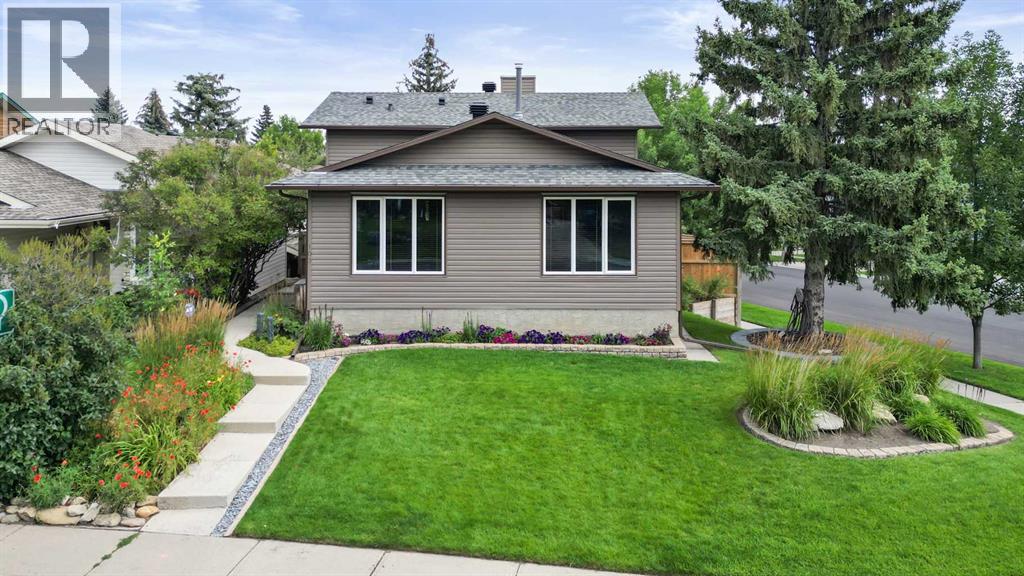 103 Sandarac Pl NW, Calgary, AB T3K 2Y5