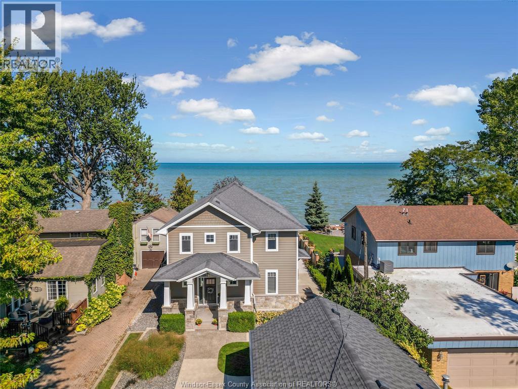 435 Lakeview, Belle River, ON N8L 0M1