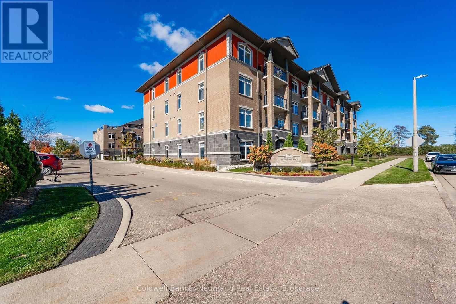 304 106 Bard Blvd, Guelph, ON N1L 0E2