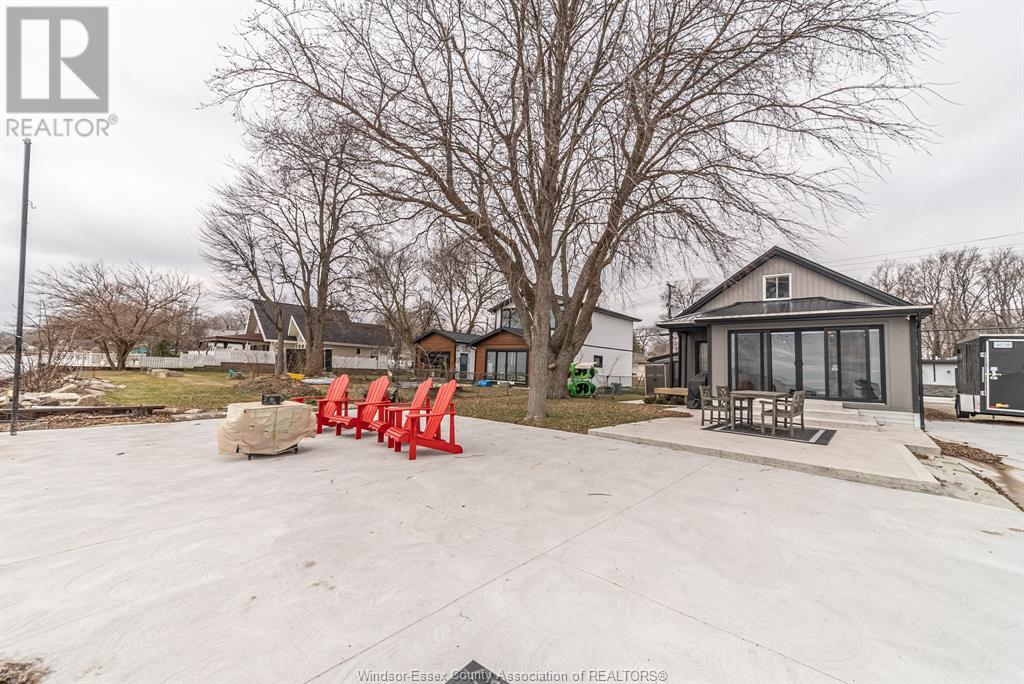 551 Heritage Rd, Kingsville, ON N9Y 3A9